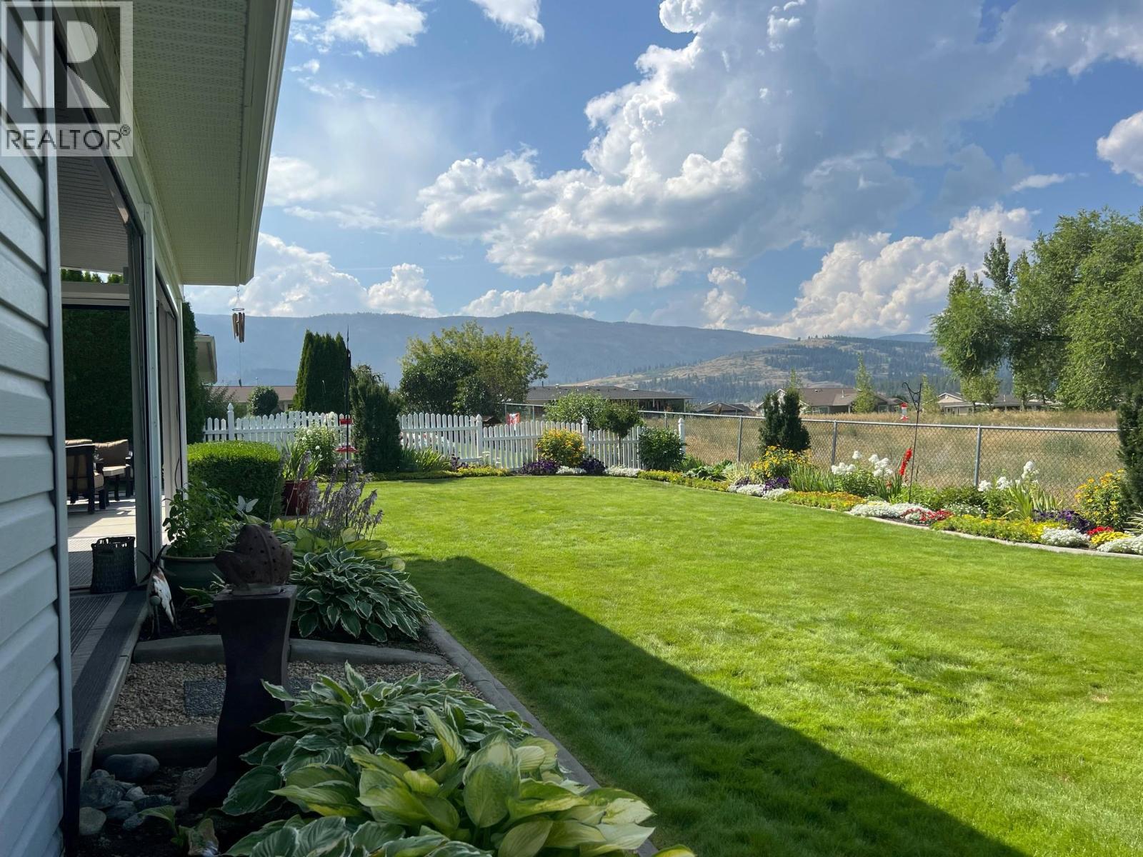 Photo 17 of 642 6th Avenue, Vernon BC