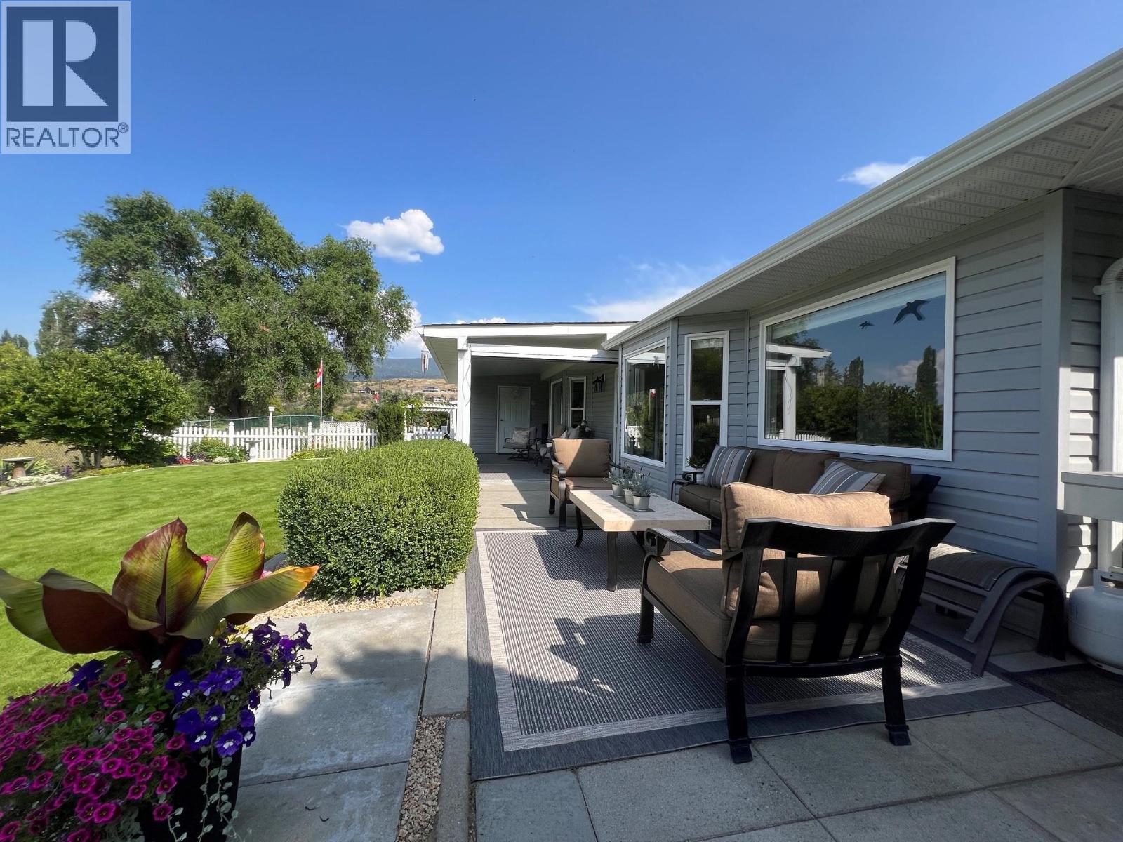 Photo 9 of 642 6th Avenue, Vernon BC