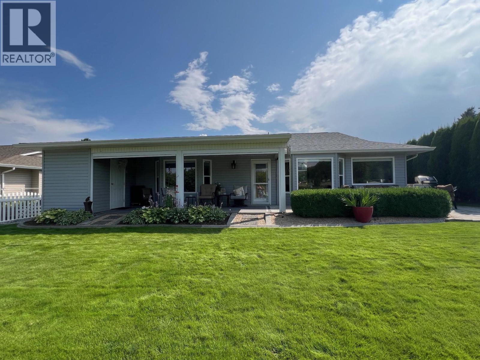 Photo 4 of 642 6th Avenue, Vernon BC