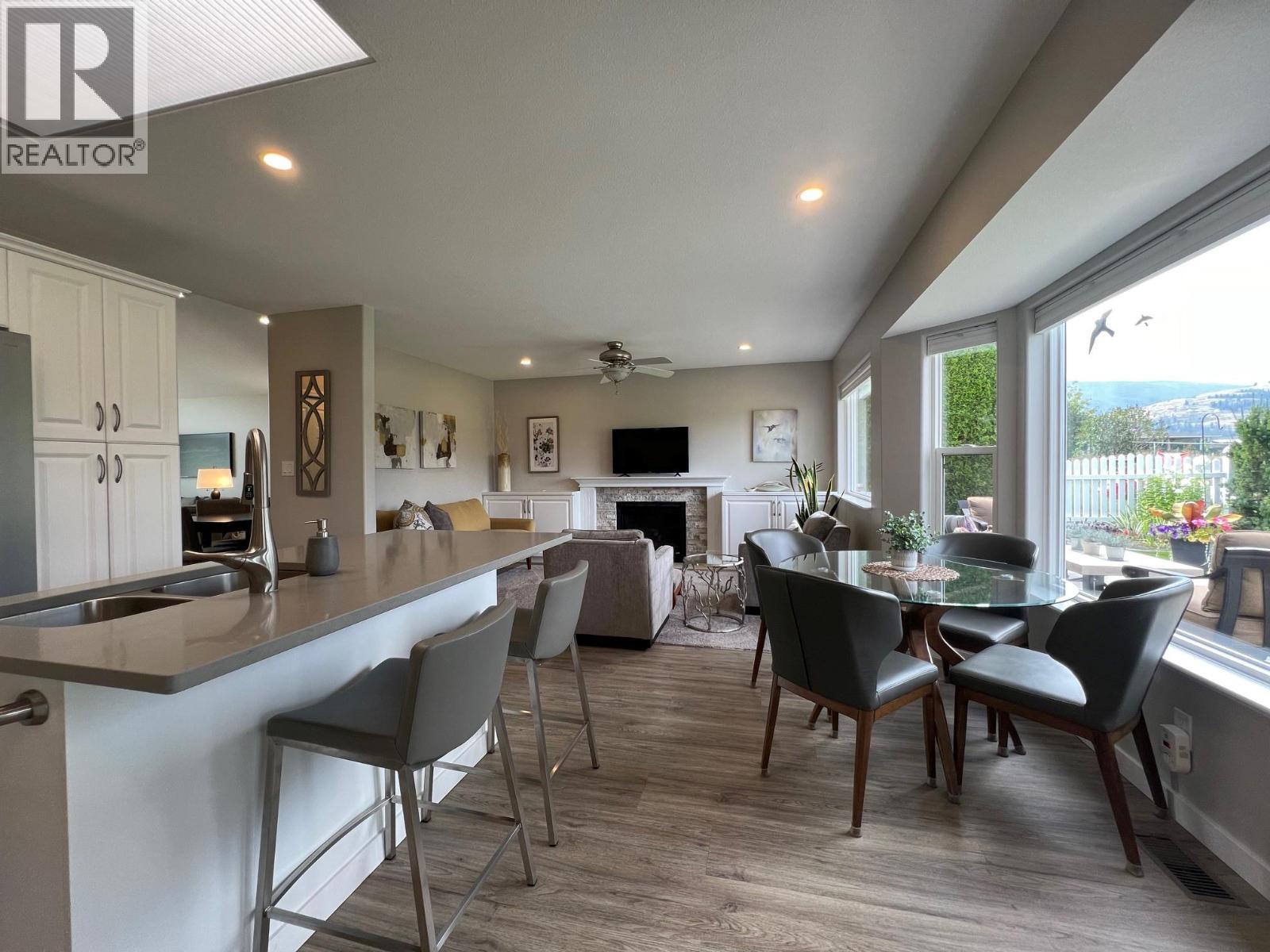 Photo 8 of 642 6th Avenue, Vernon BC