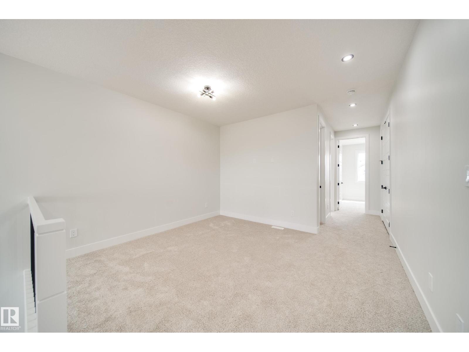Photo 25 of 8824 183 Av Nw, Edmonton AB