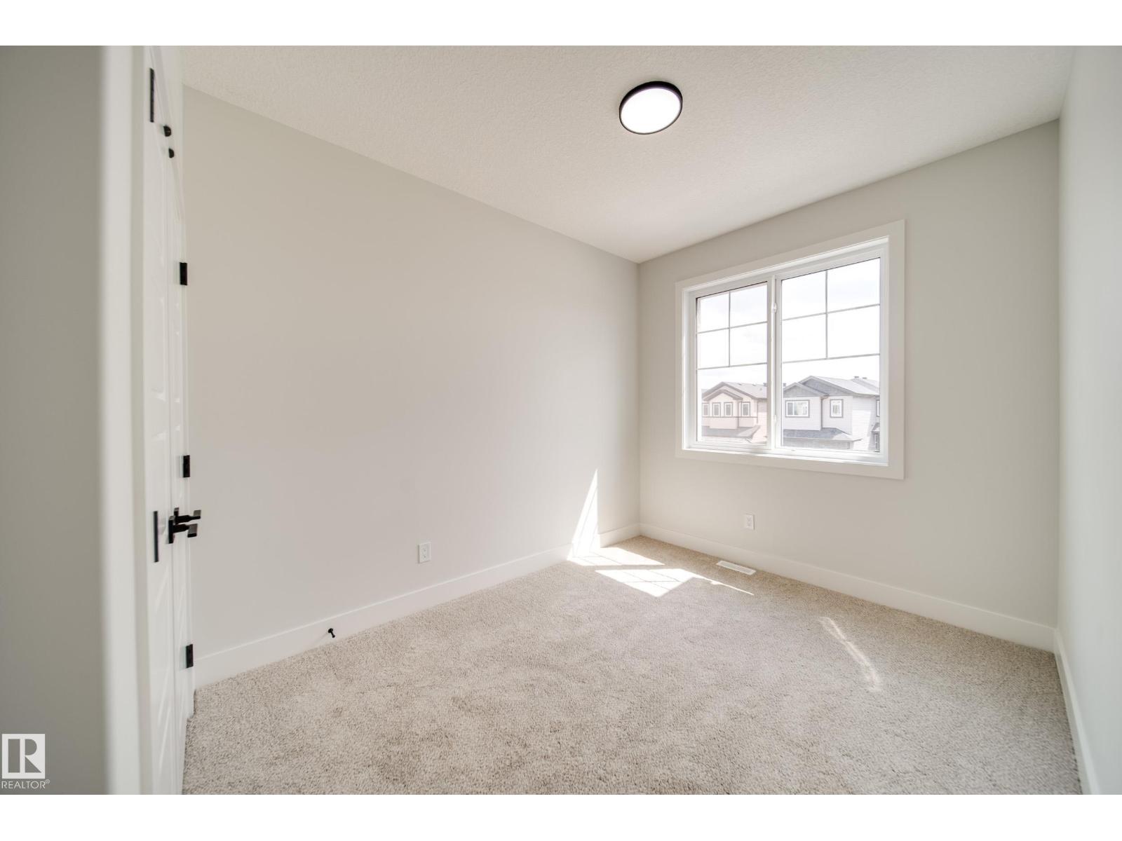 Photo 14 of 8824 183 Av Nw, Edmonton AB
