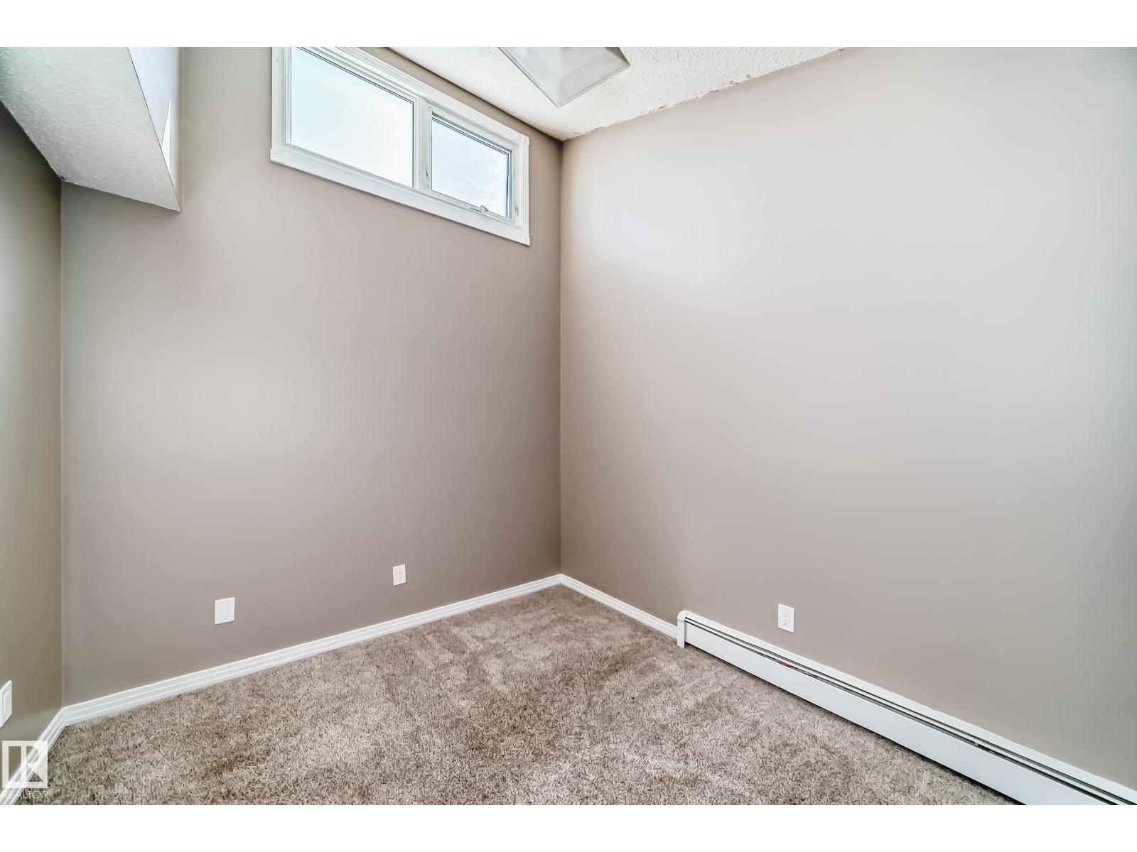 Photo 32 of 112 16340 109 St Nw, Edmonton AB