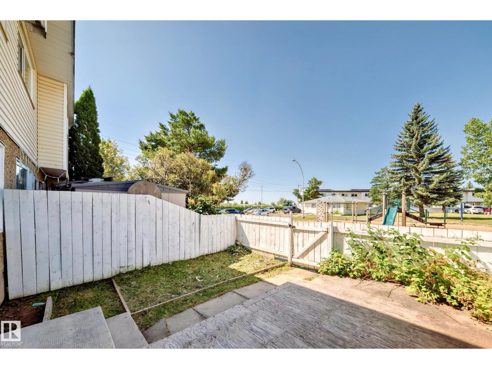 Photo 27 of 112 16340 109 St Nw, Edmonton AB