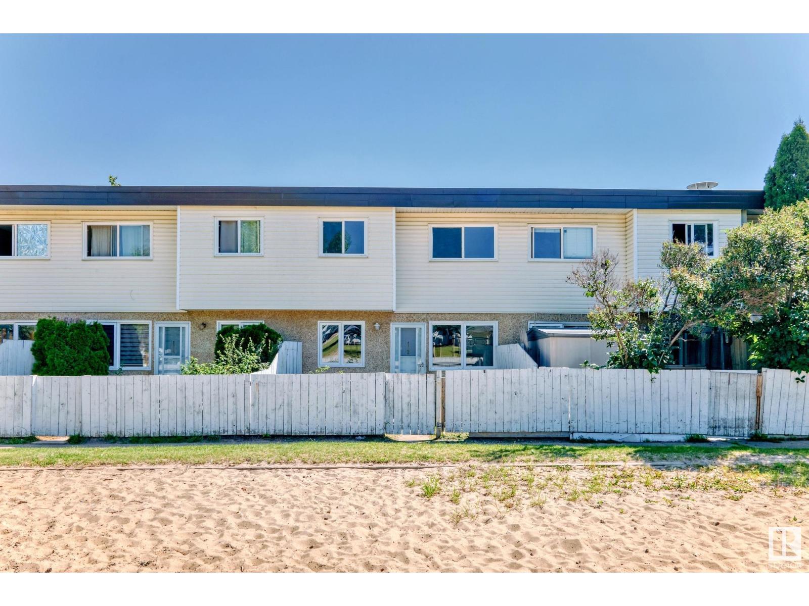 Photo 6 of 112 16340 109 St Nw, Edmonton AB