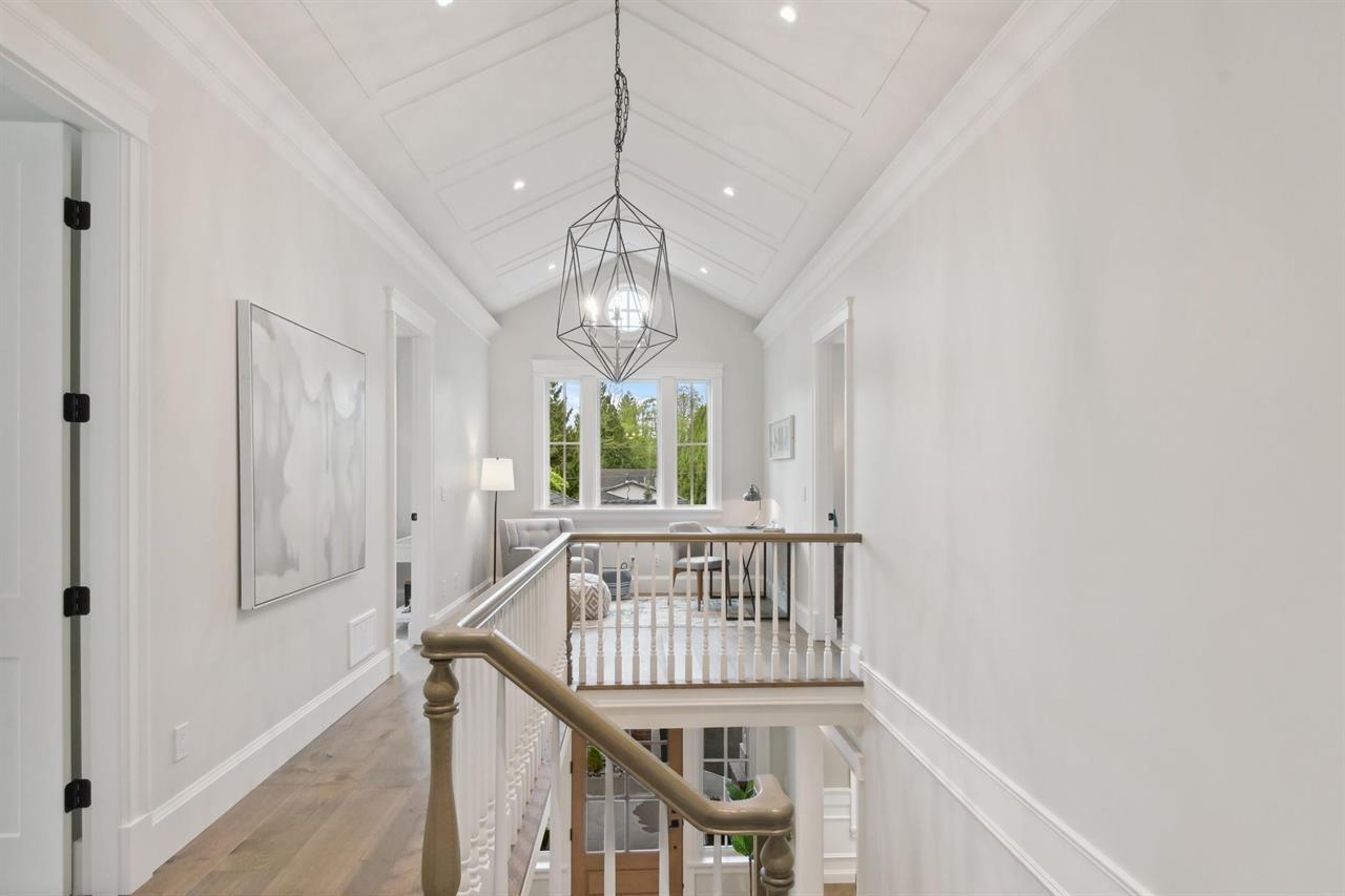 Photo 9 of 23633 36 A Avenue, Langley BC
