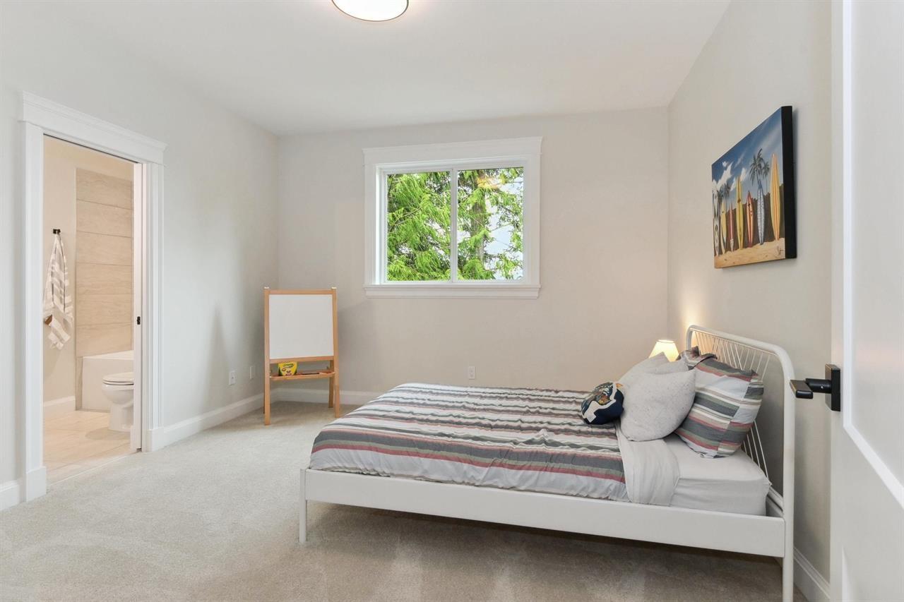 Photo 3 of 23633 36 A Avenue, Langley BC