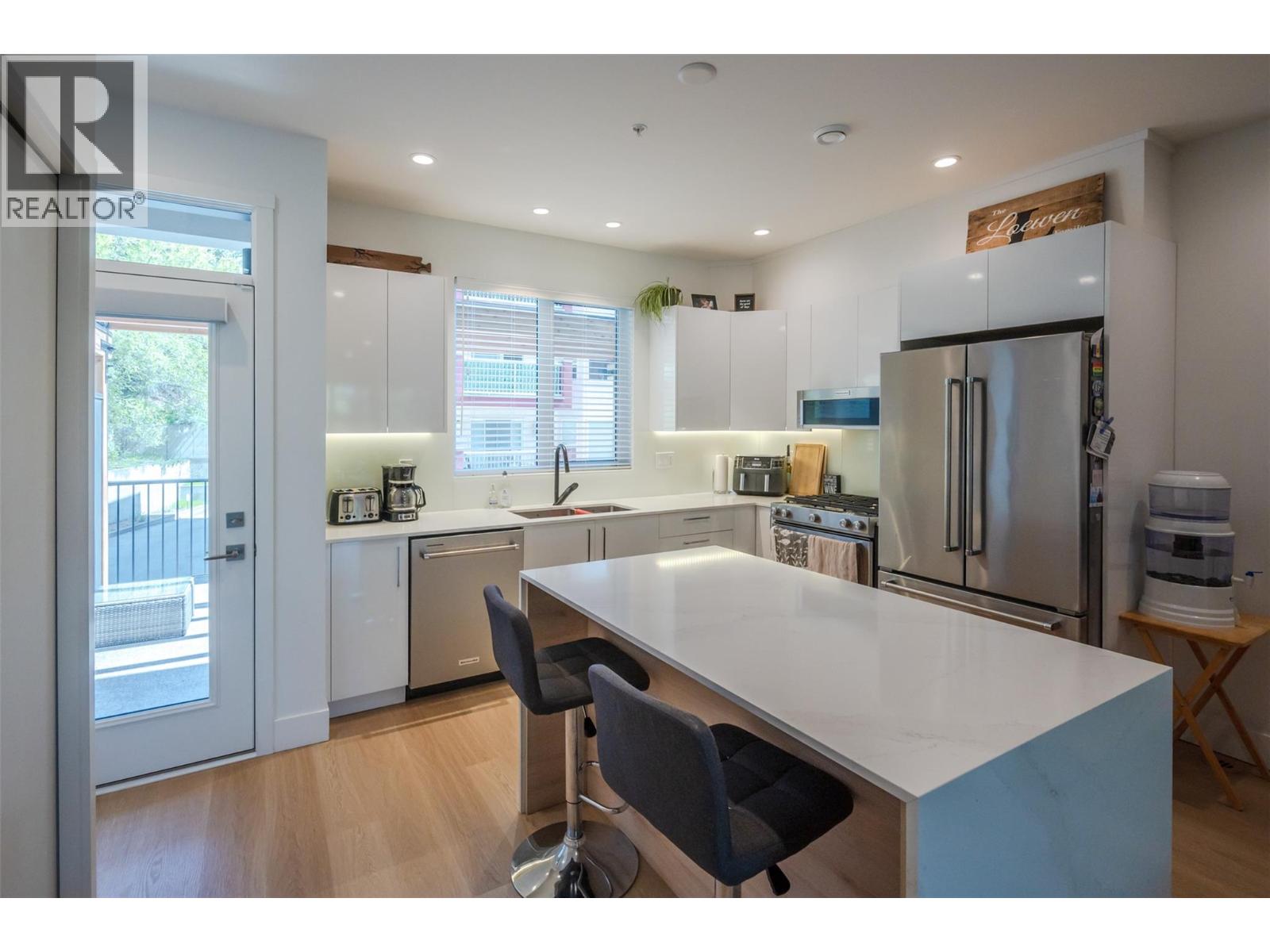 107 555 Wade Avenue East, Penticton