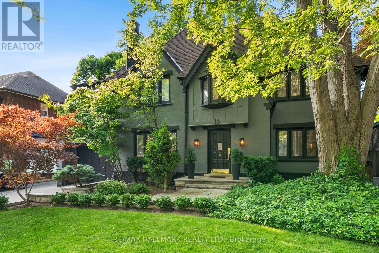 Photo 1 of 16 Elderwood Drive, Toronto ON
