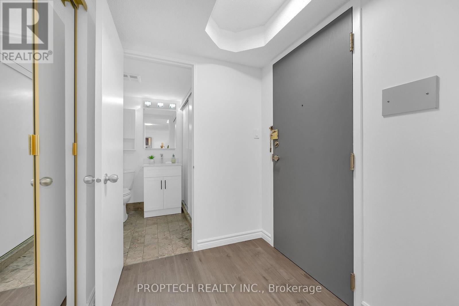 Photo 10 of 204 5795 Yonge Street, Toronto ON