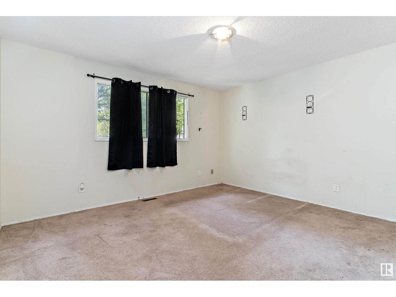 8503/8505 123 AV NW, Edmonton