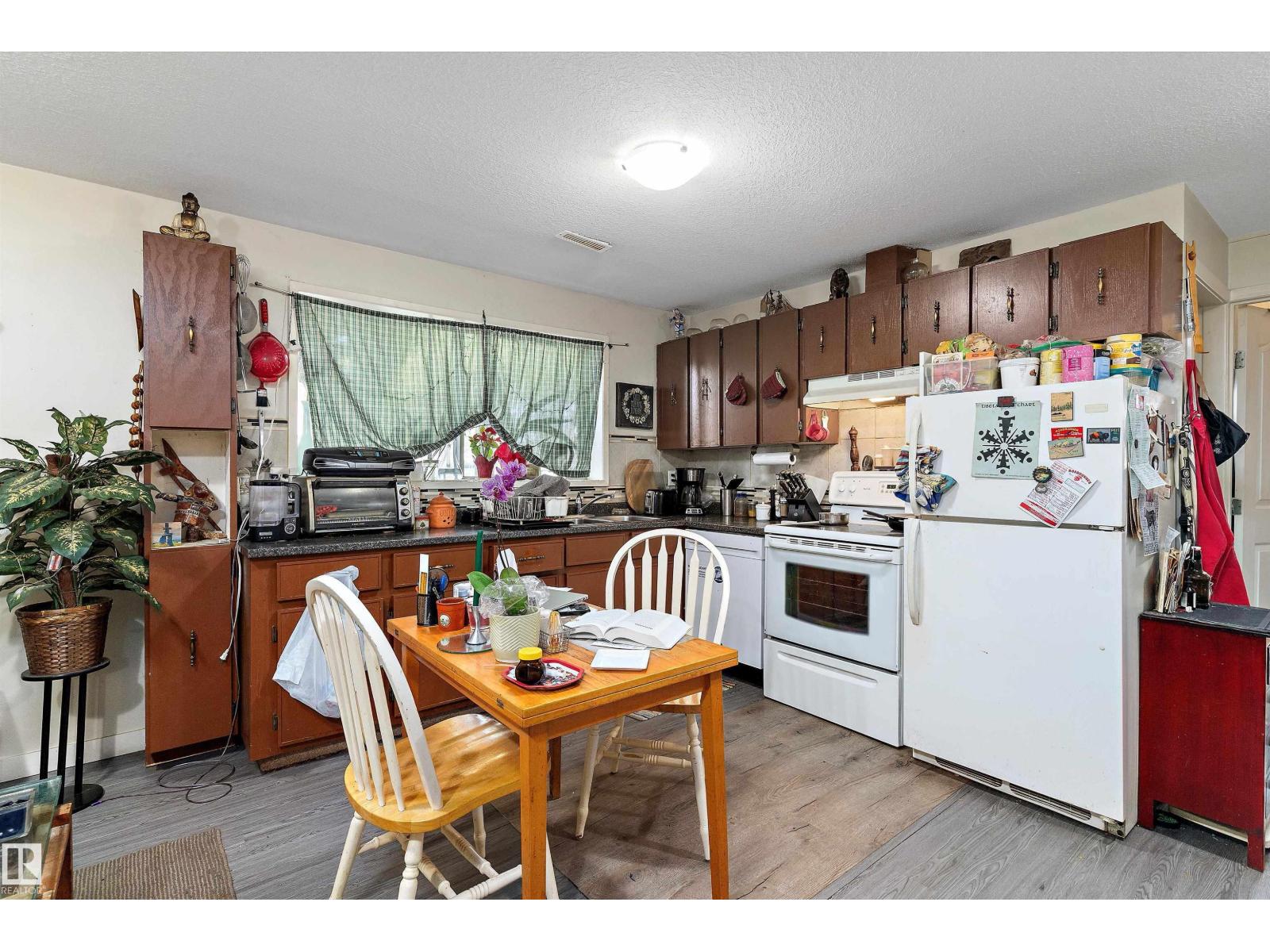 8503/8505 123 AV NW, Edmonton