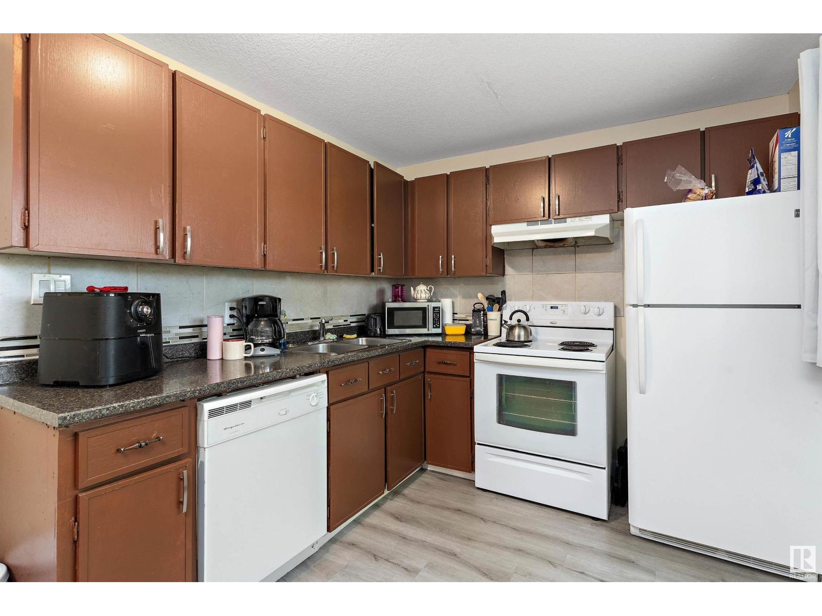 8503/8505 123 AV NW, Edmonton