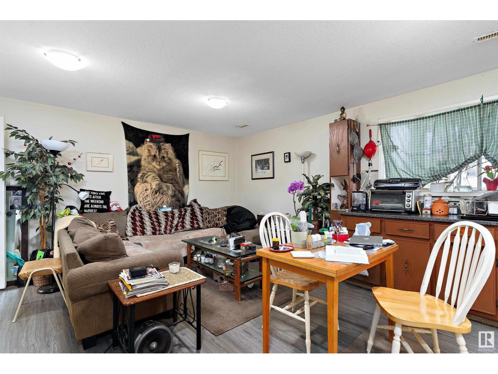 8503/8505 123 AV NW, Edmonton