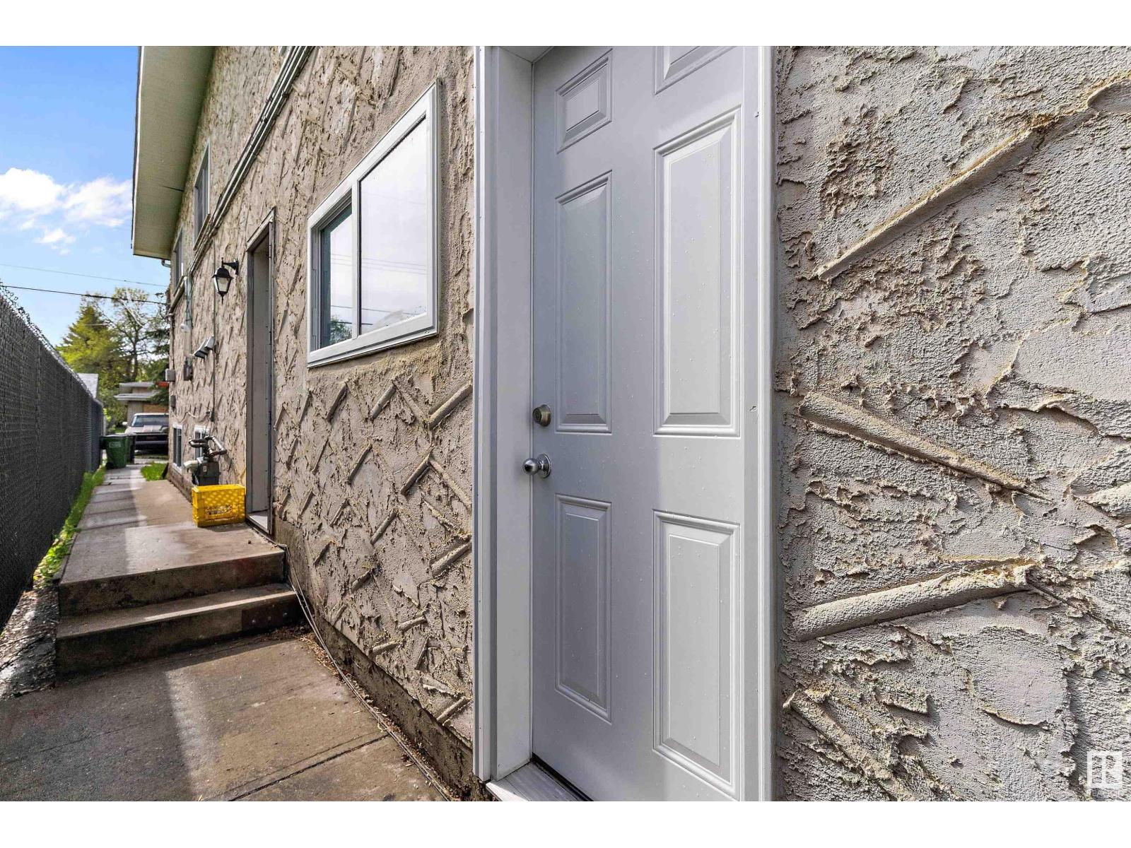 8503/8505 123 AV NW, Edmonton