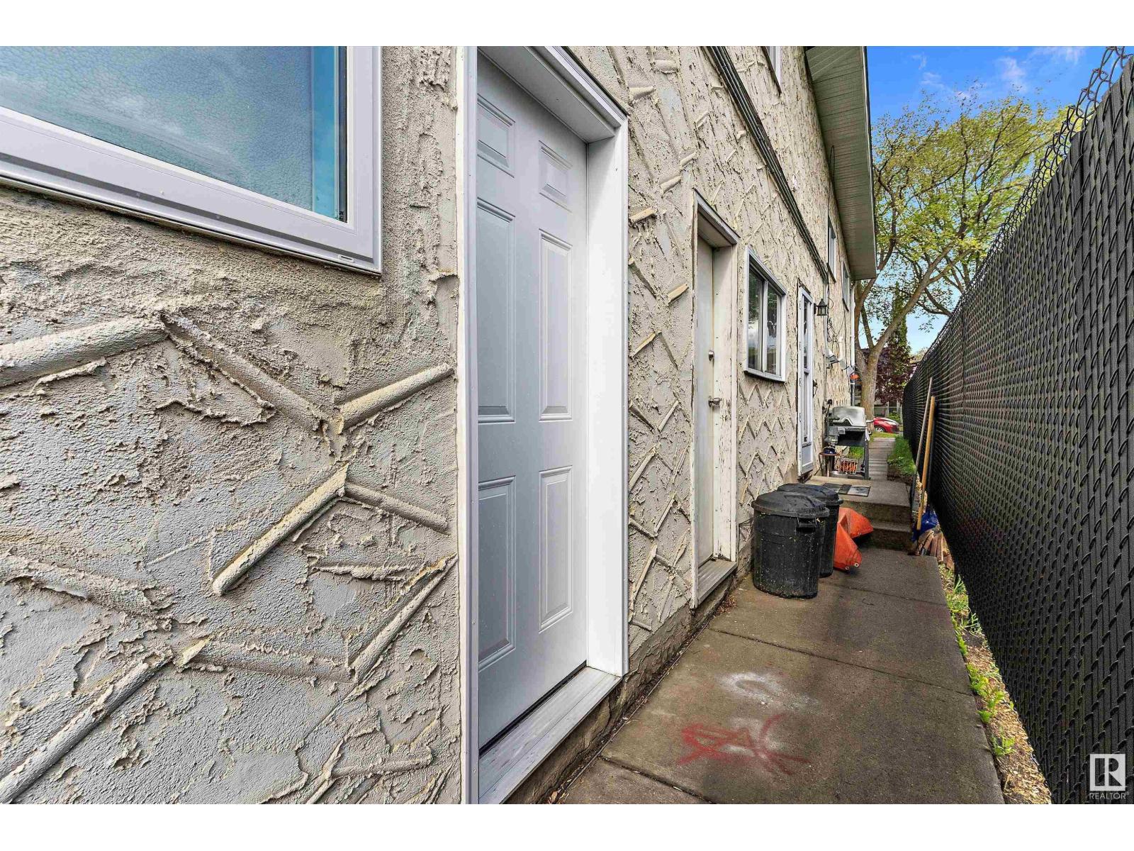 8503/8505 123 AV NW, Edmonton