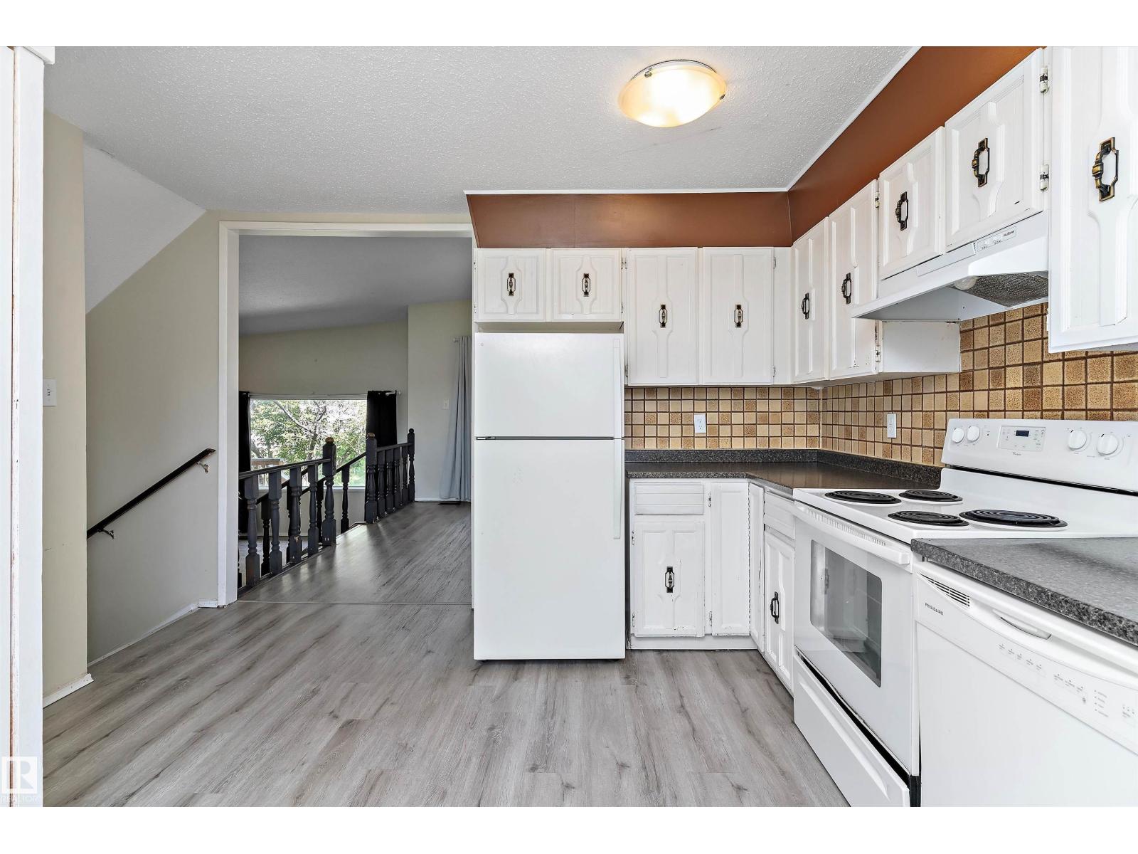 8503/8505 123 AV NW, Edmonton