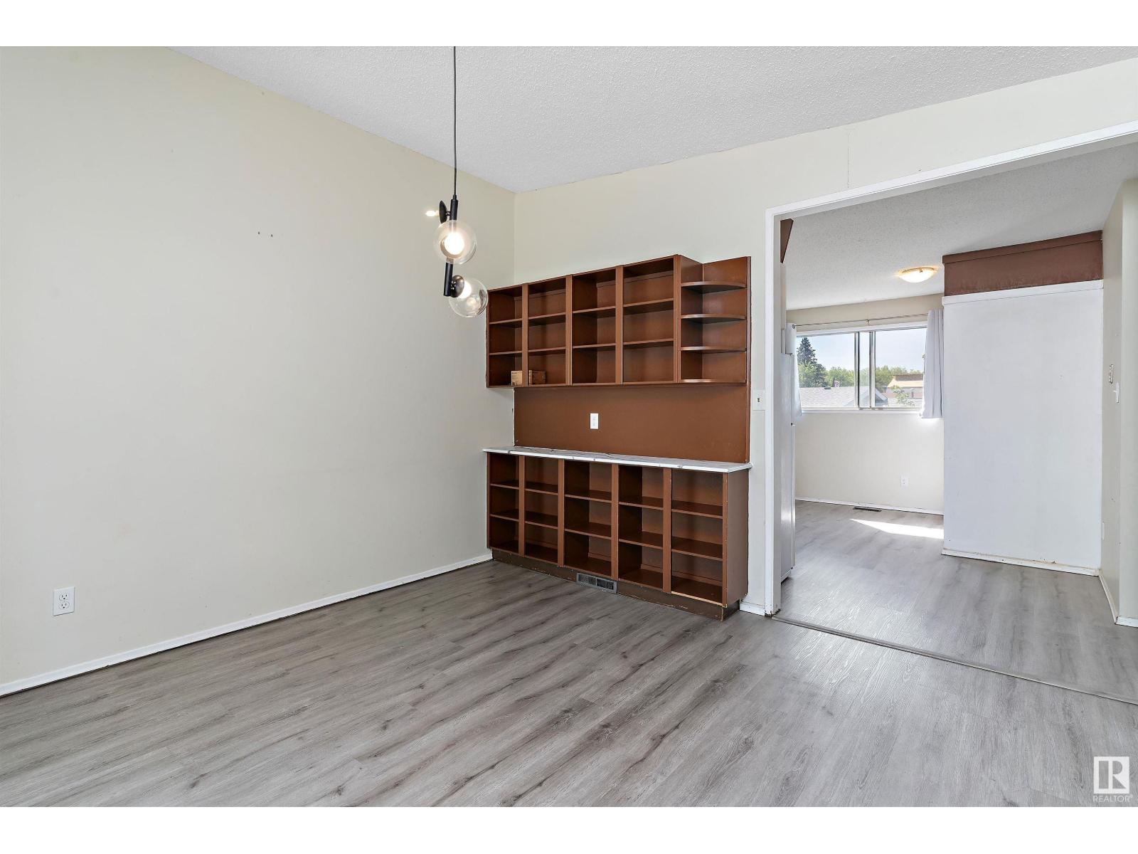 8503/8505 123 AV NW, Edmonton