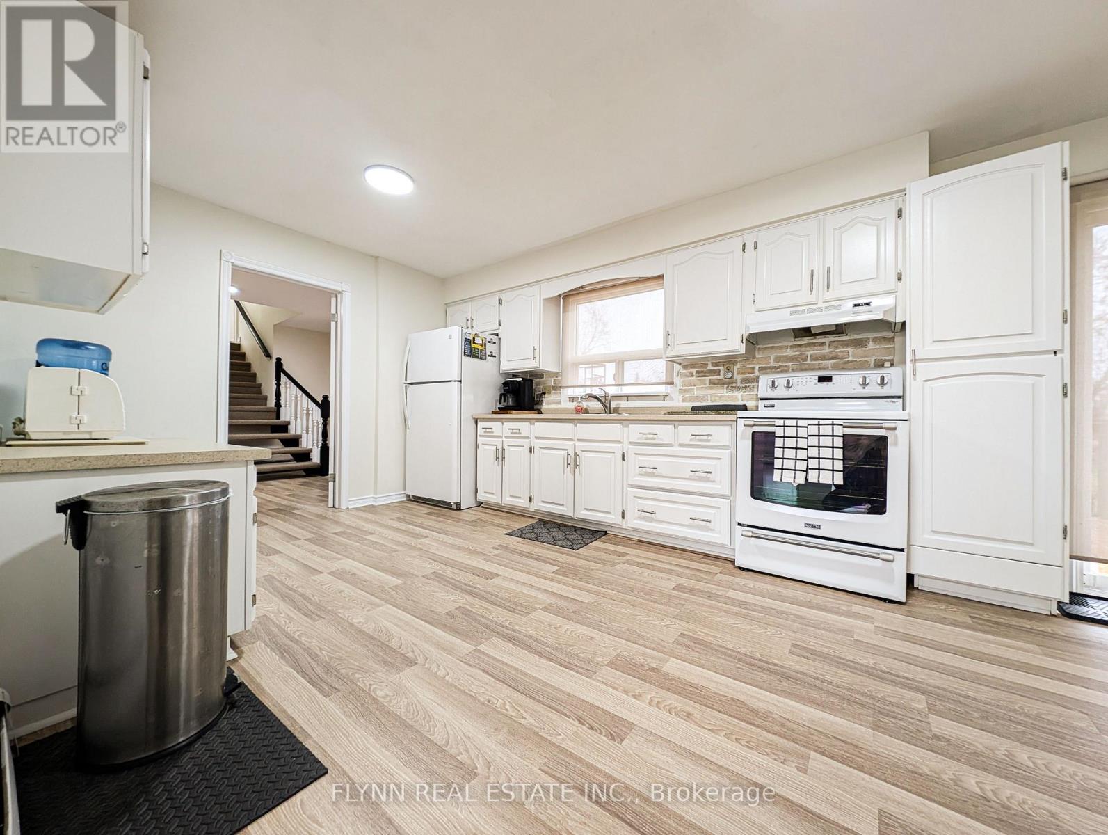 Photo 7 of 1399 Phillips Street, Fort Erie ON