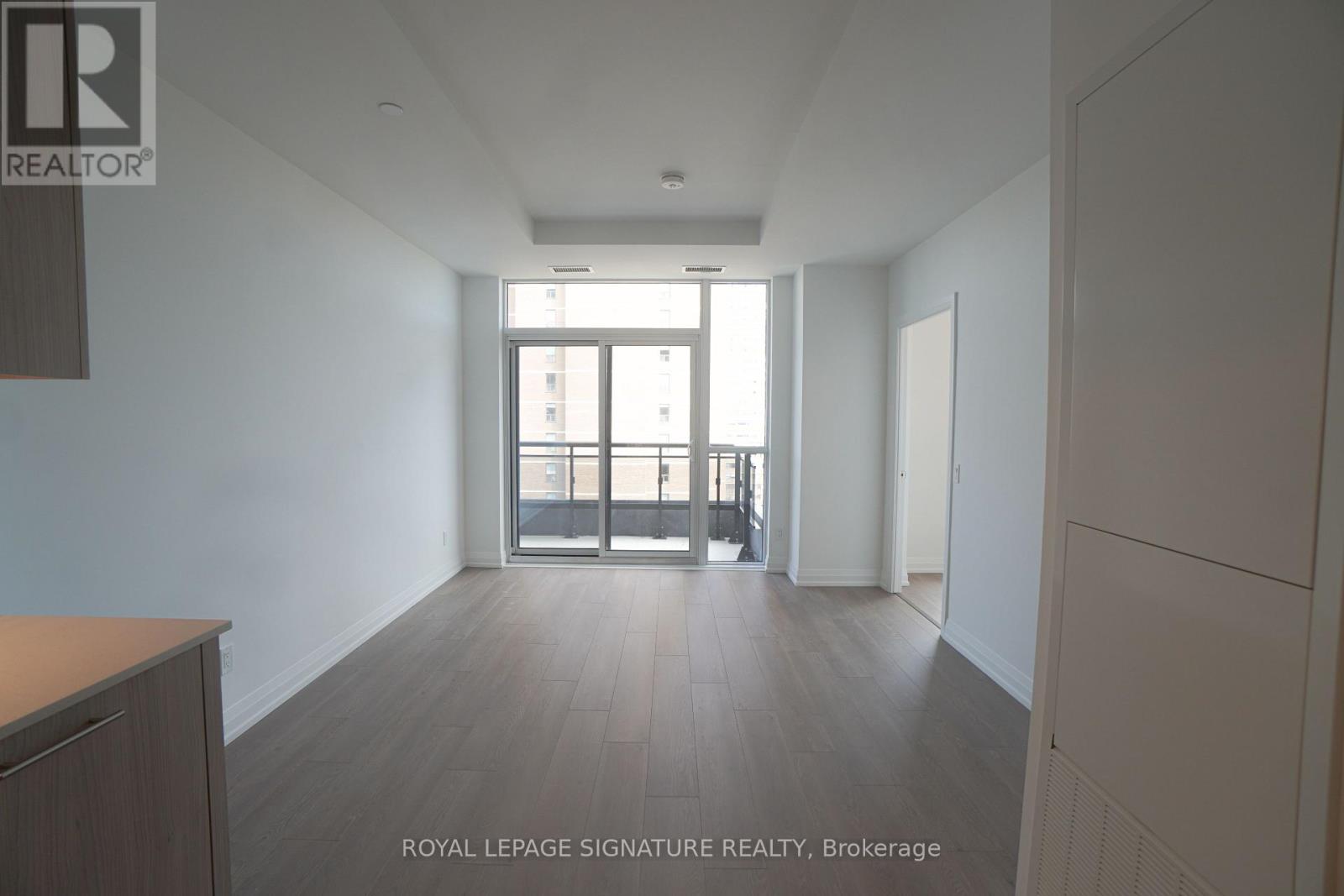 Photo 17 of 910 286 Main Street, Toronto ON