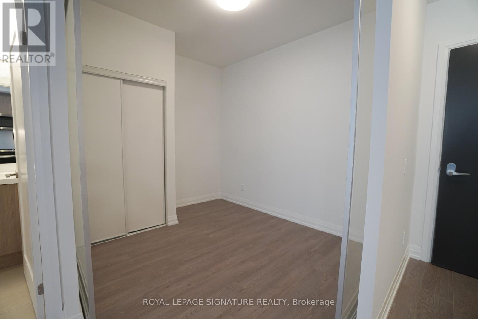 Photo 23 of 910 286 Main Street, Toronto ON