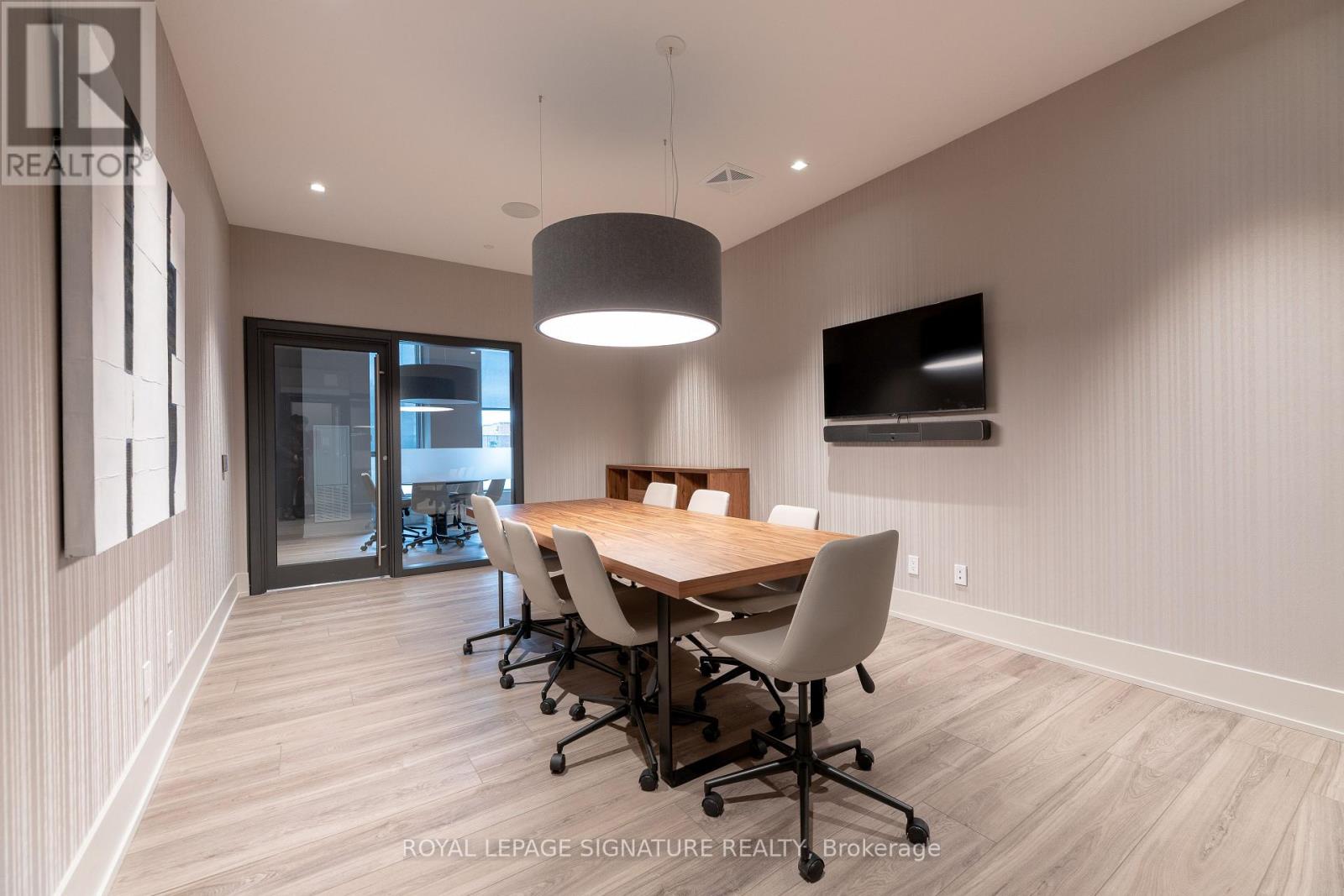 Photo 24 of 910 286 Main Street, Toronto ON