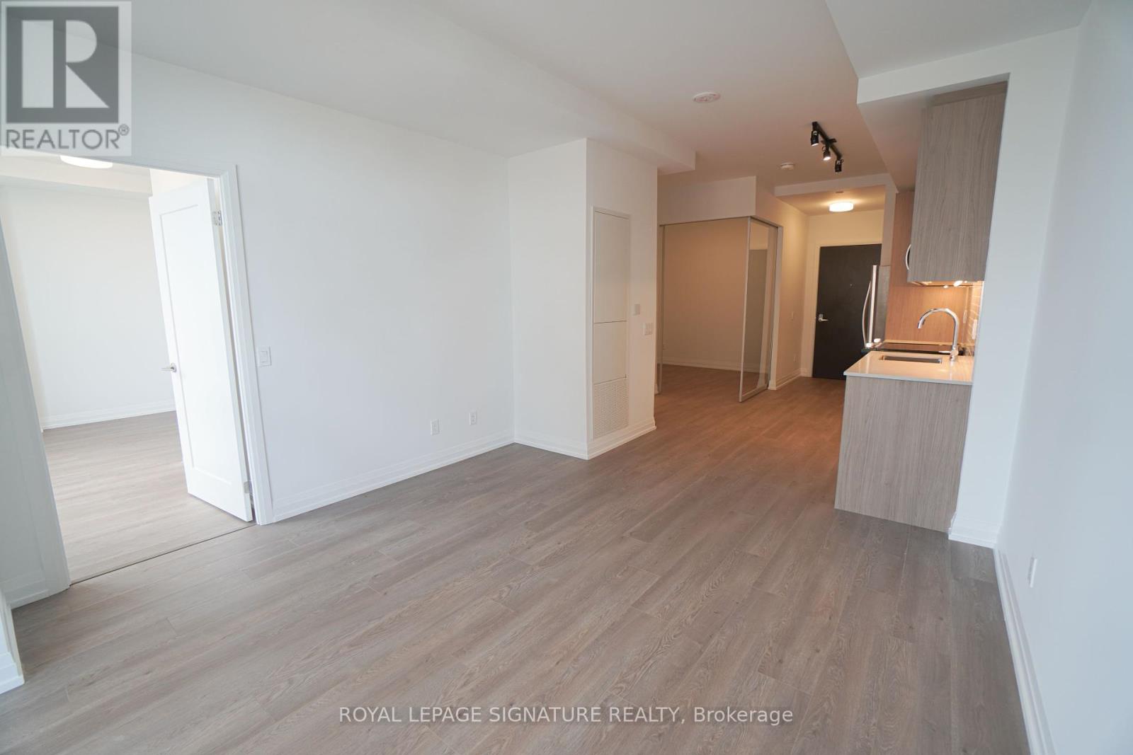 Photo 18 of 910 286 Main Street, Toronto ON