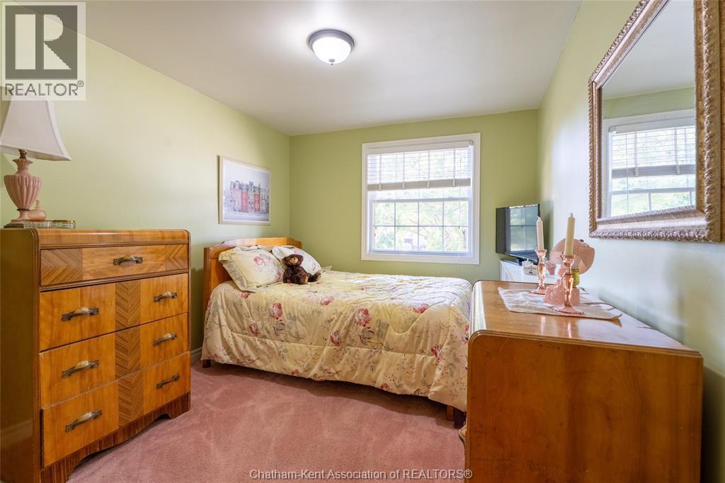 Photo 43 of 235 Merritt Avenue, Chatham ON