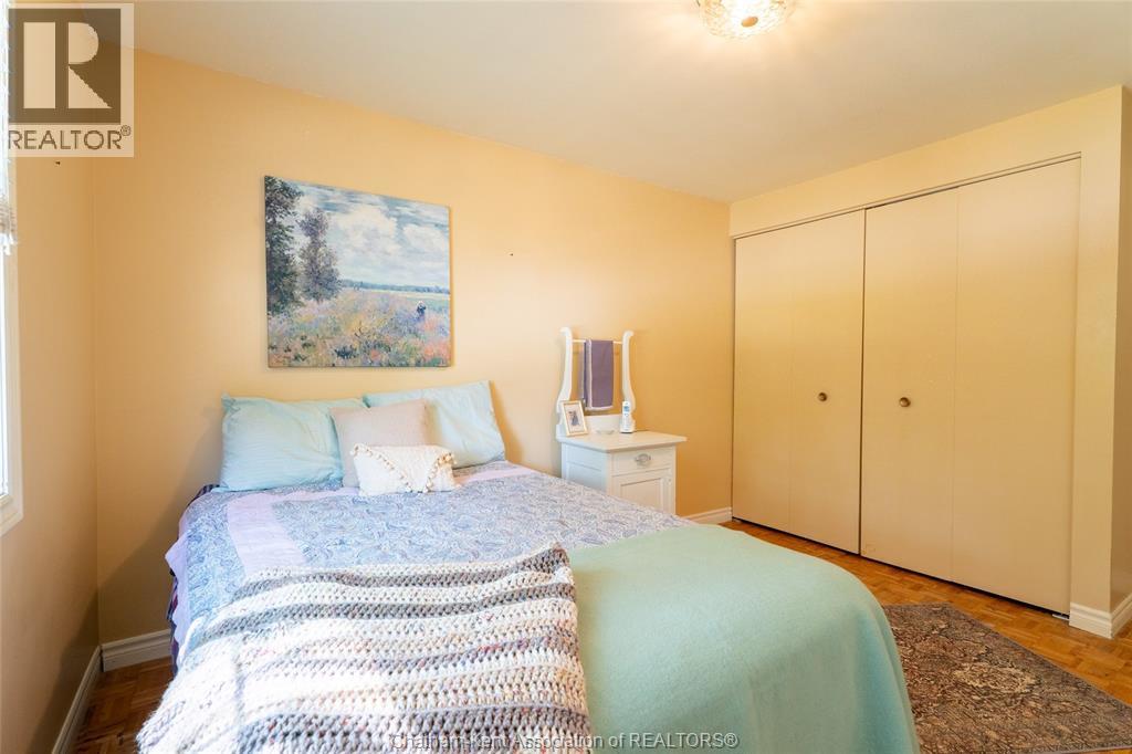 Photo 46 of 235 Merritt Avenue, Chatham ON