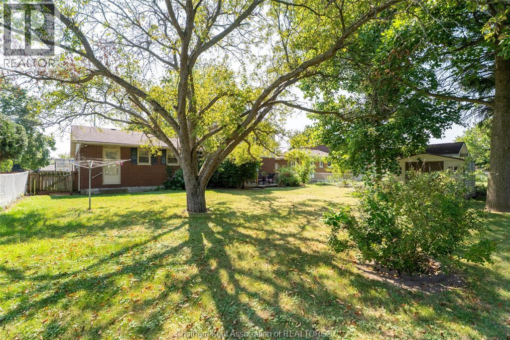 Photo 38 of 235 Merritt Avenue, Chatham ON