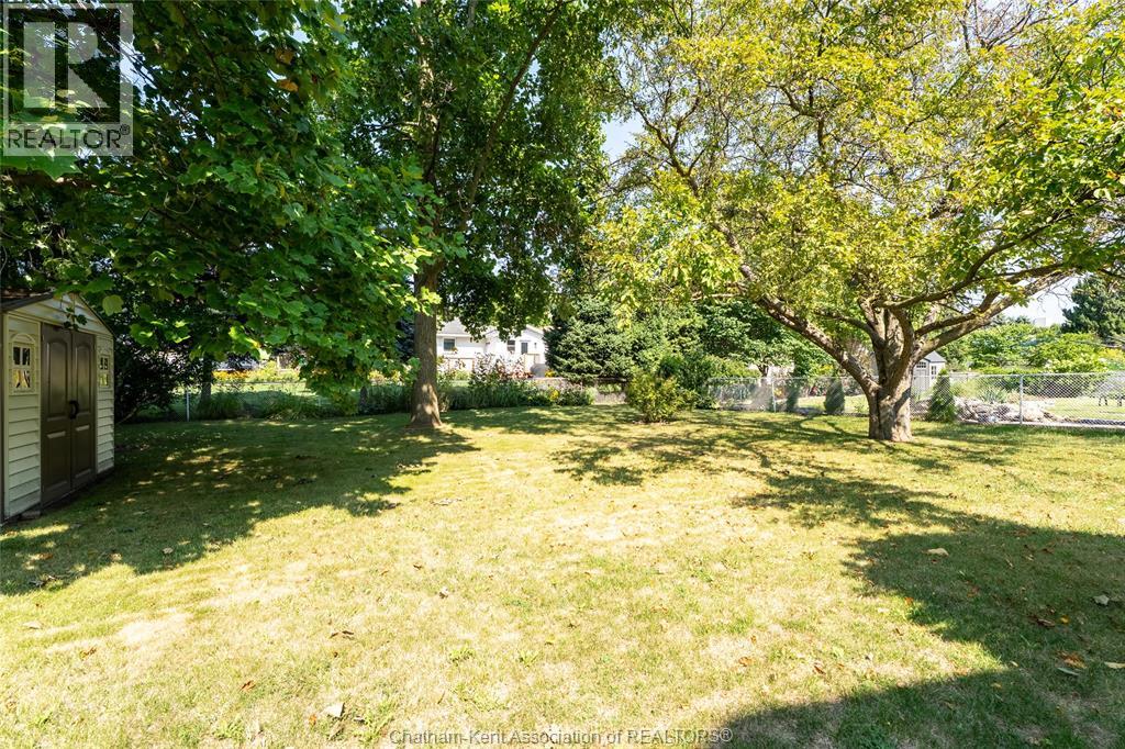 Photo 14 of 235 Merritt Avenue, Chatham ON