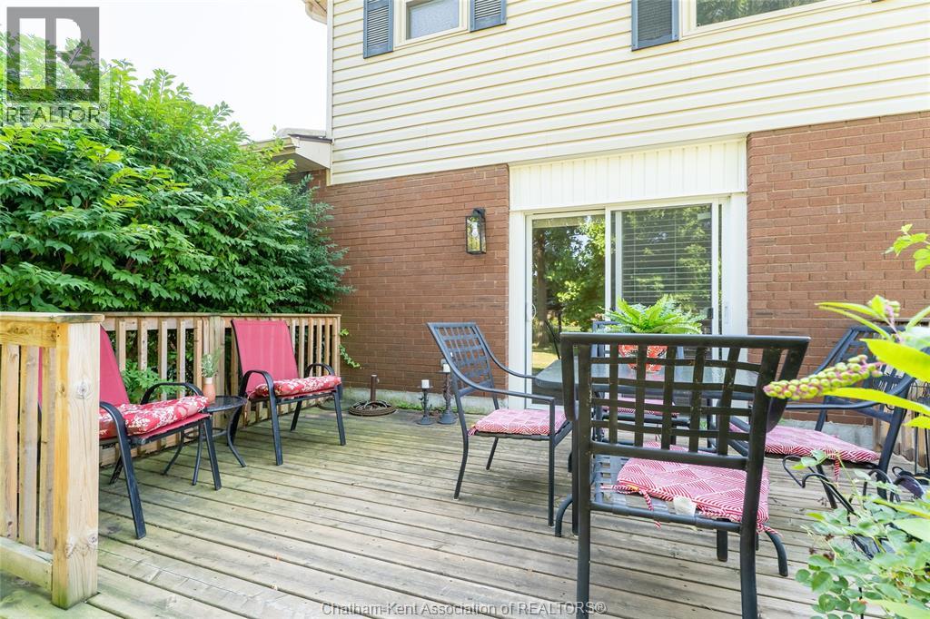 Photo 13 of 235 Merritt Avenue, Chatham ON