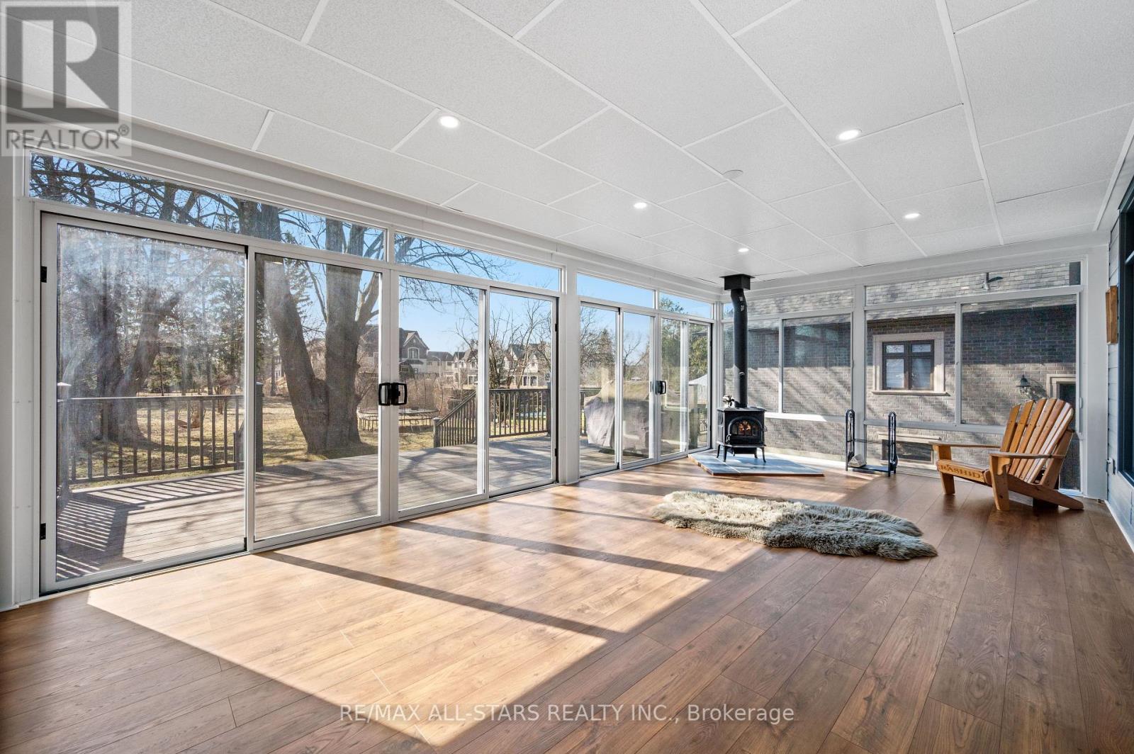 Photo 6 of 43 Elm Grove Avenue, Richmond Hill ON