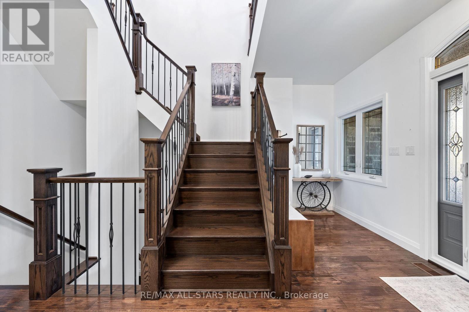 Photo 44 of 43 Elm Grove Avenue, Richmond Hill ON