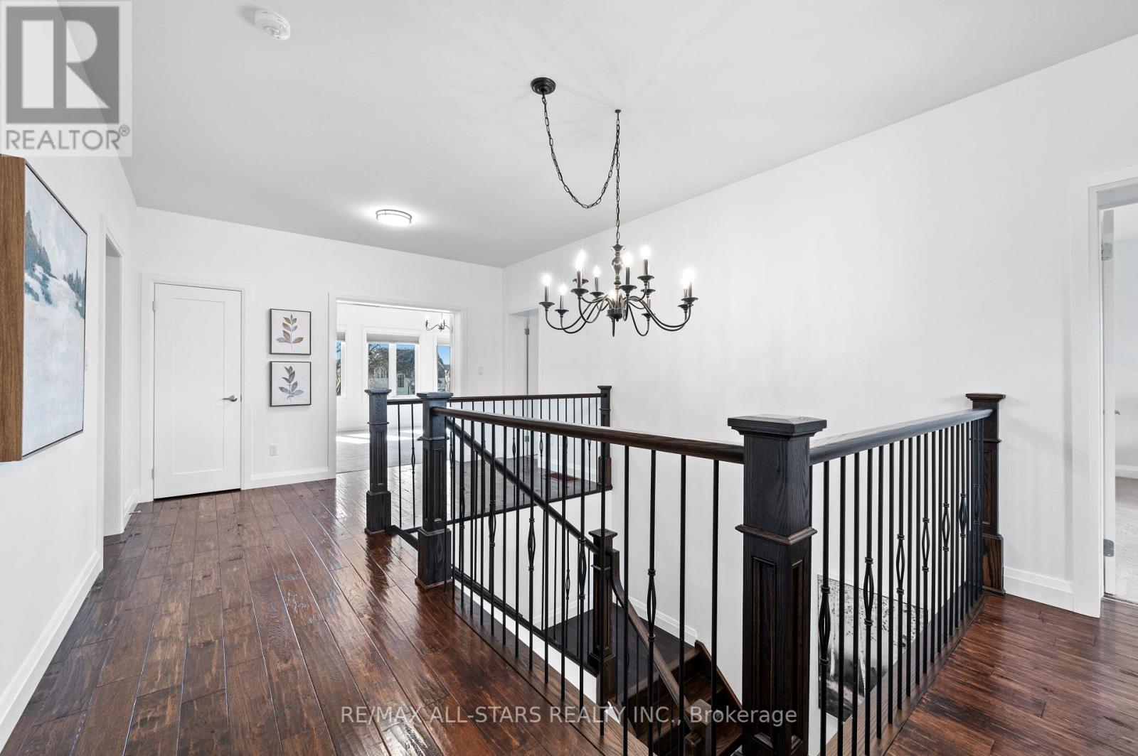 Photo 37 of 43 Elm Grove Avenue, Richmond Hill ON