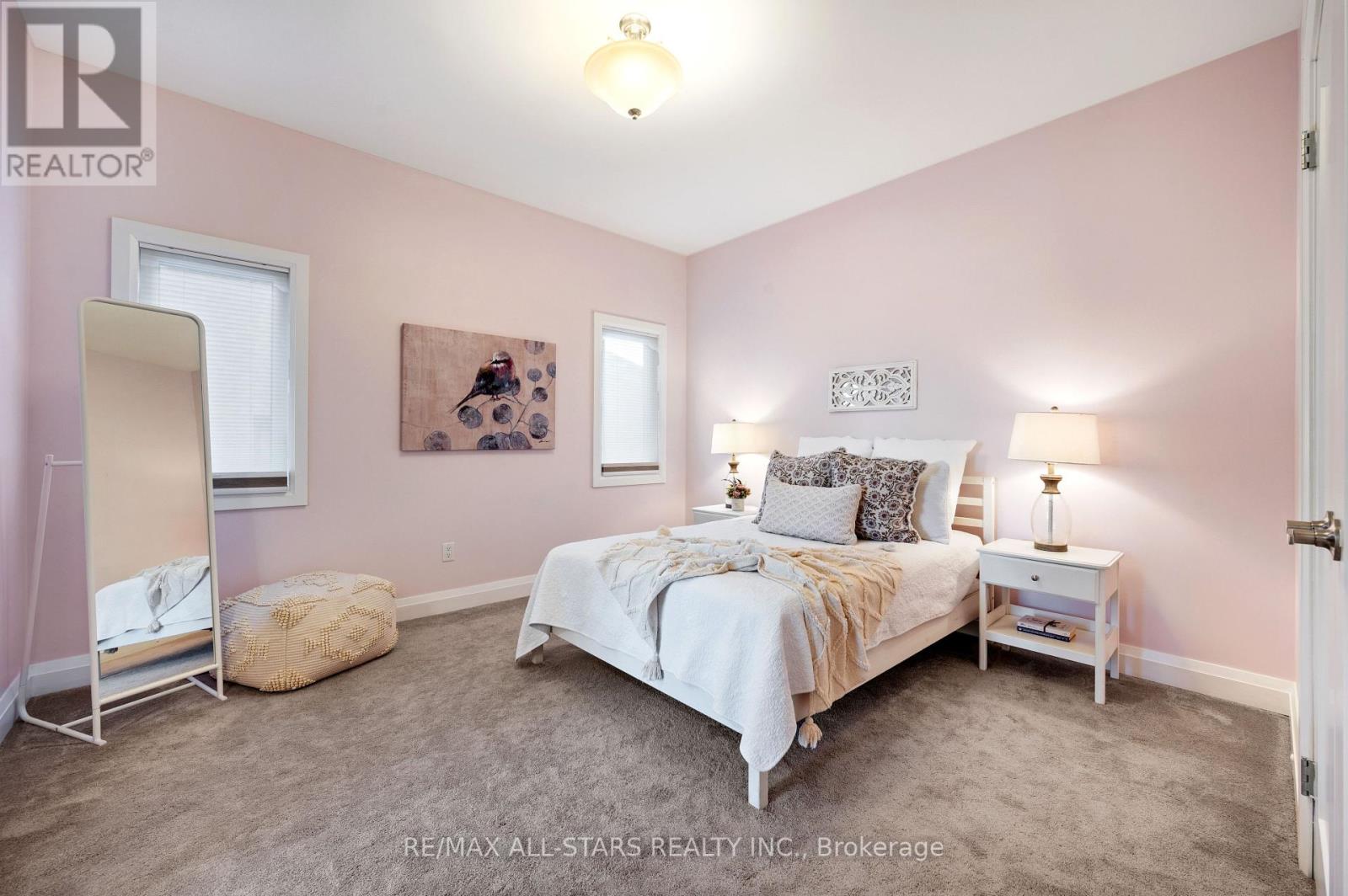 Photo 17 of 43 Elm Grove Avenue, Richmond Hill ON
