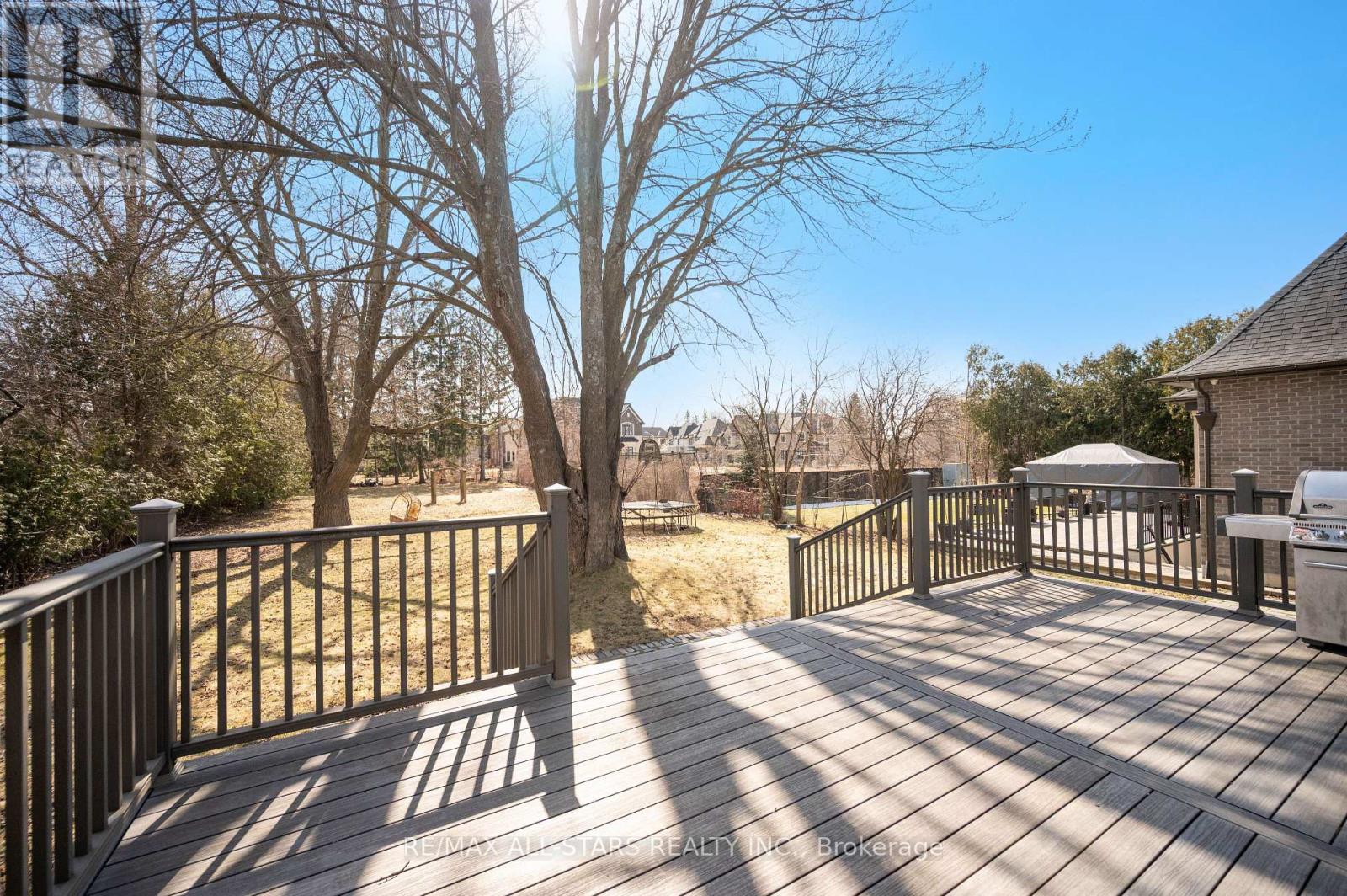 Photo 3 of 43 Elm Grove Avenue, Richmond Hill ON