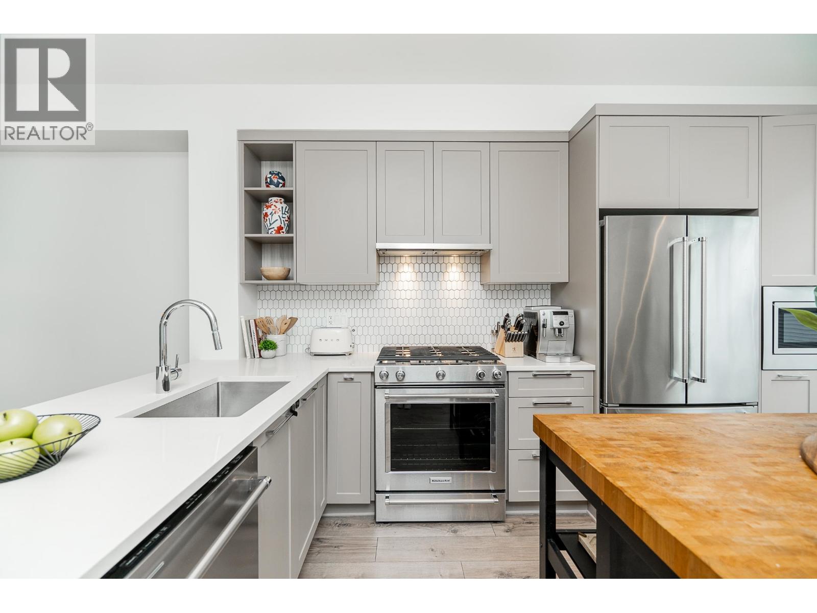 Photo 11 of 136 3565 Baycrest Avenue, Coquitlam BC