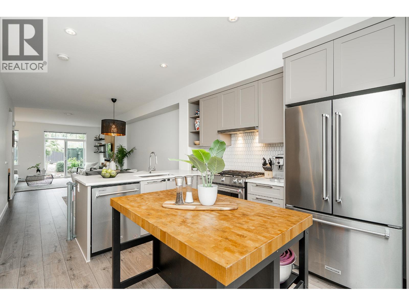Photo 13 of 136 3565 Baycrest Avenue, Coquitlam BC