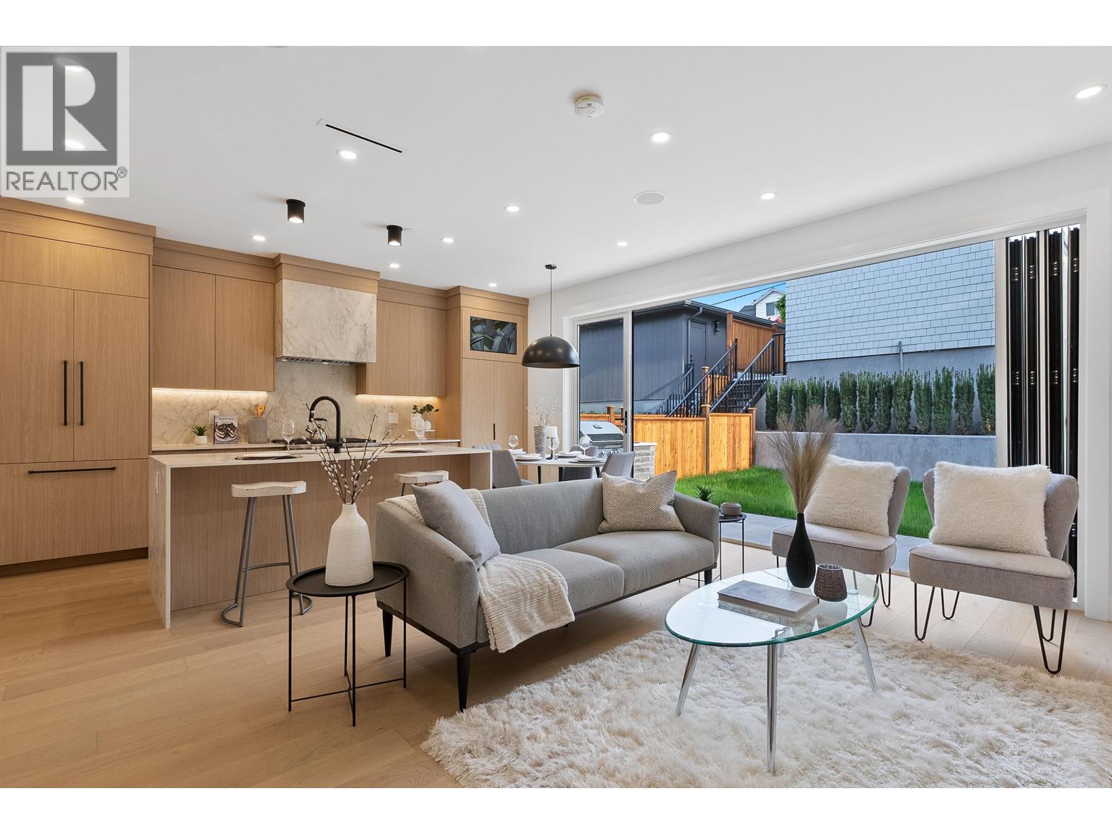 Photo 1 of 2 3538 W 14th Avenue, Vancouver BC