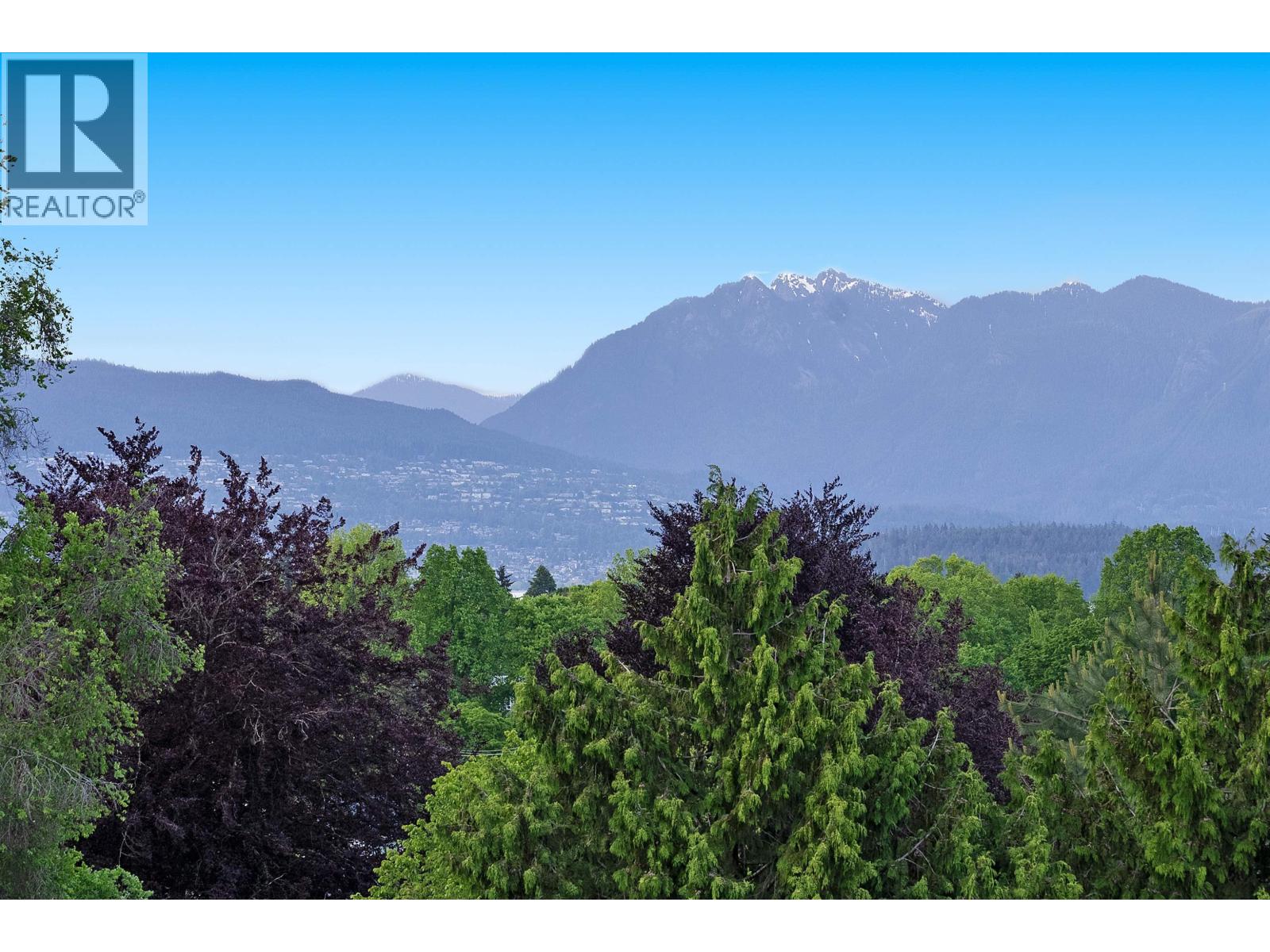 Photo 23 of 2 3538 W 14th Avenue, Vancouver BC