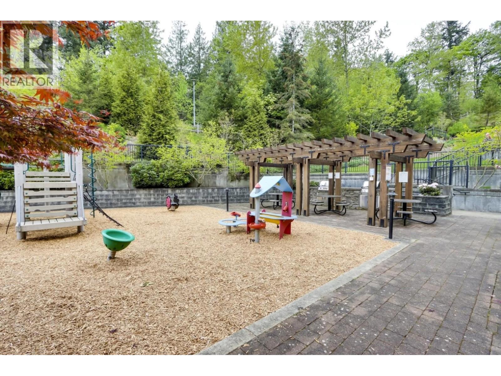 Photo 9 of 308 7478 Byrnepark Walk, Burnaby BC