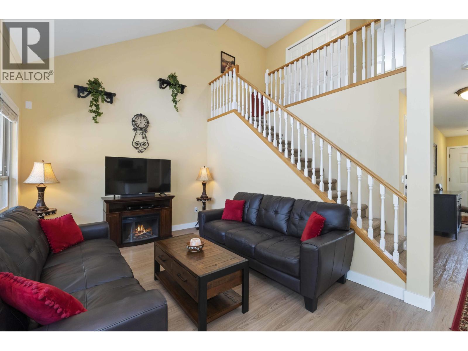 Photo 28 of 11 11860 210 Street, Maple Ridge BC