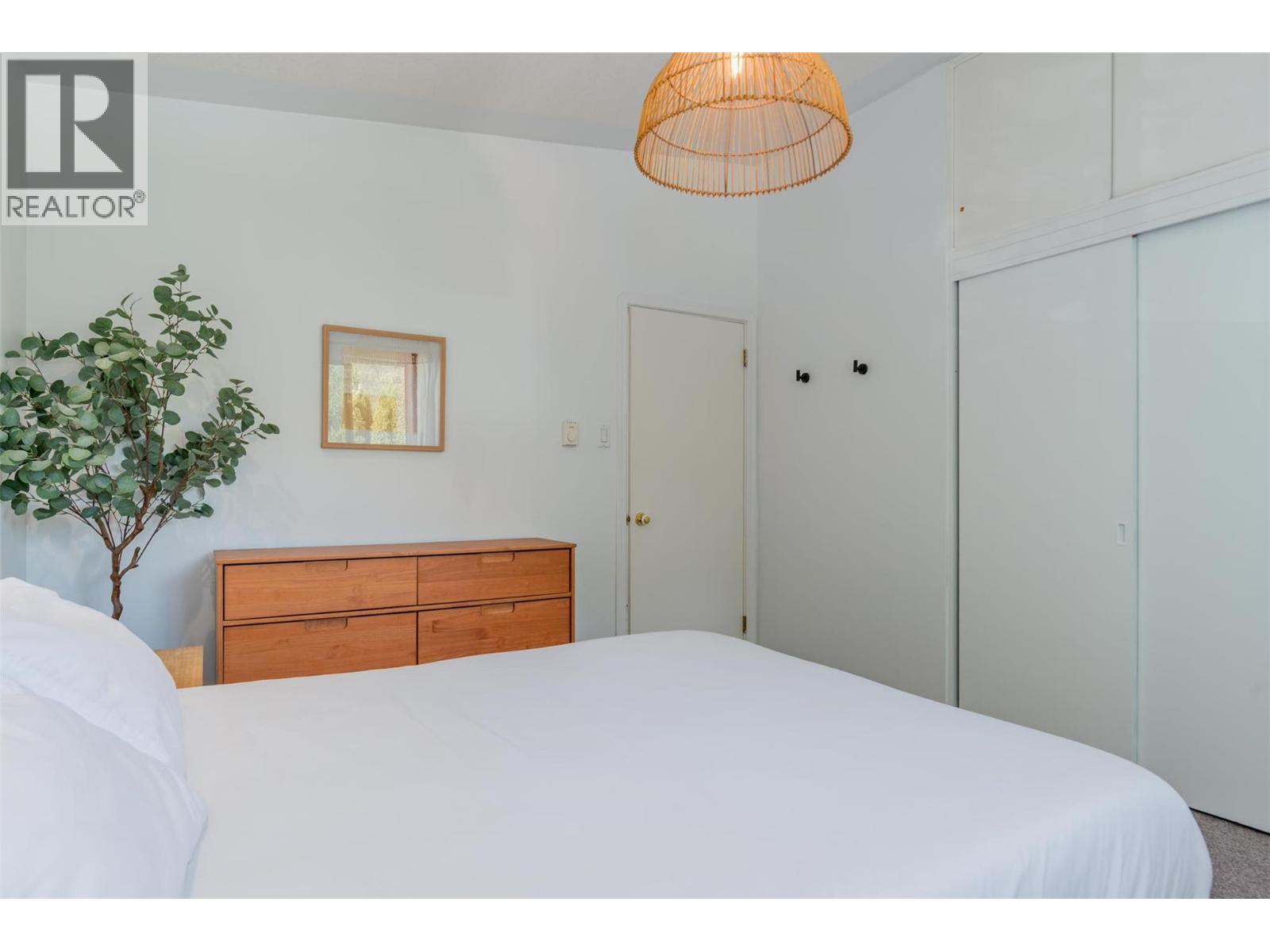 Photo 13 of 511 Forrest Drive, Warfield BC