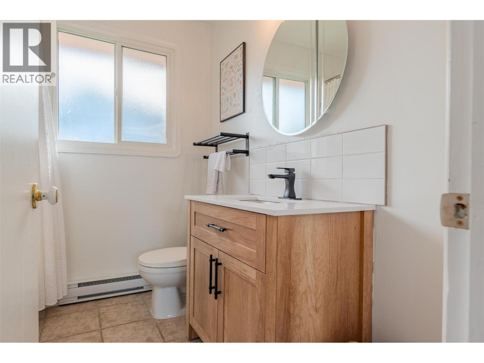 Photo 15 of 511 Forrest Drive, Warfield BC