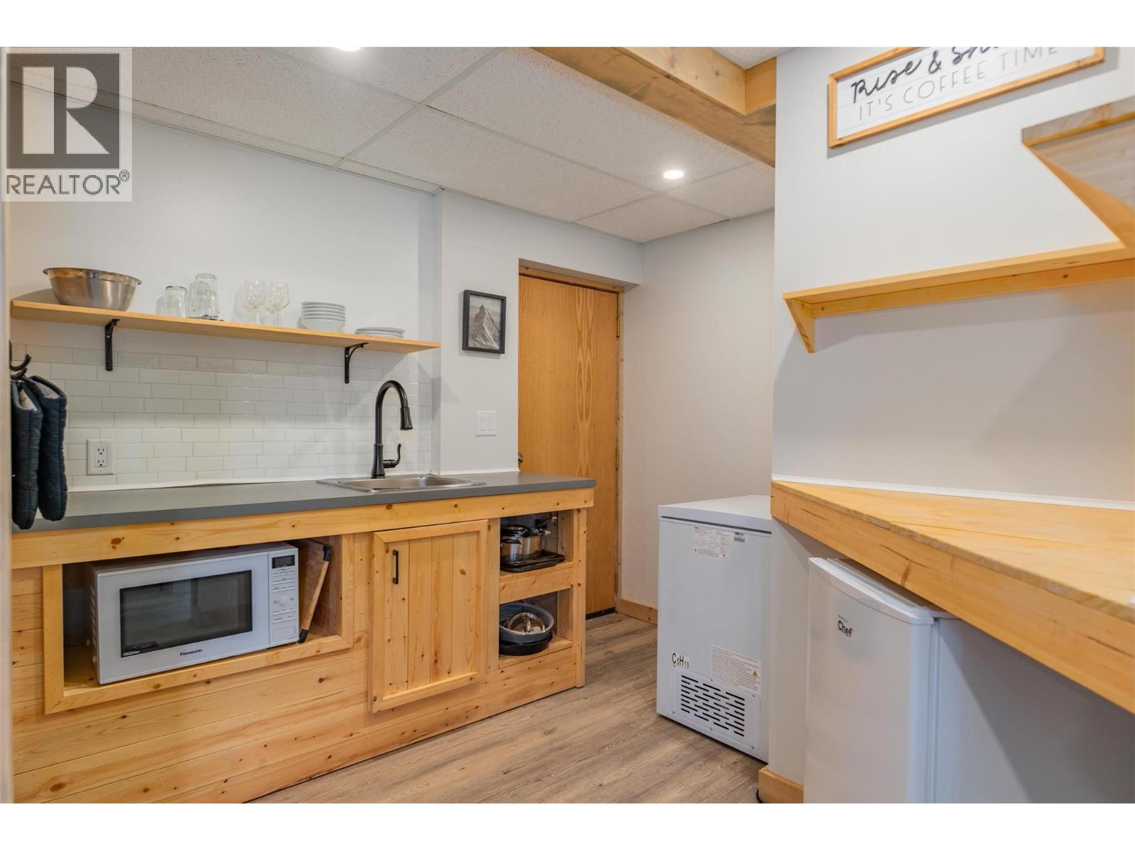 Photo 23 of 511 Forrest Drive, Warfield BC