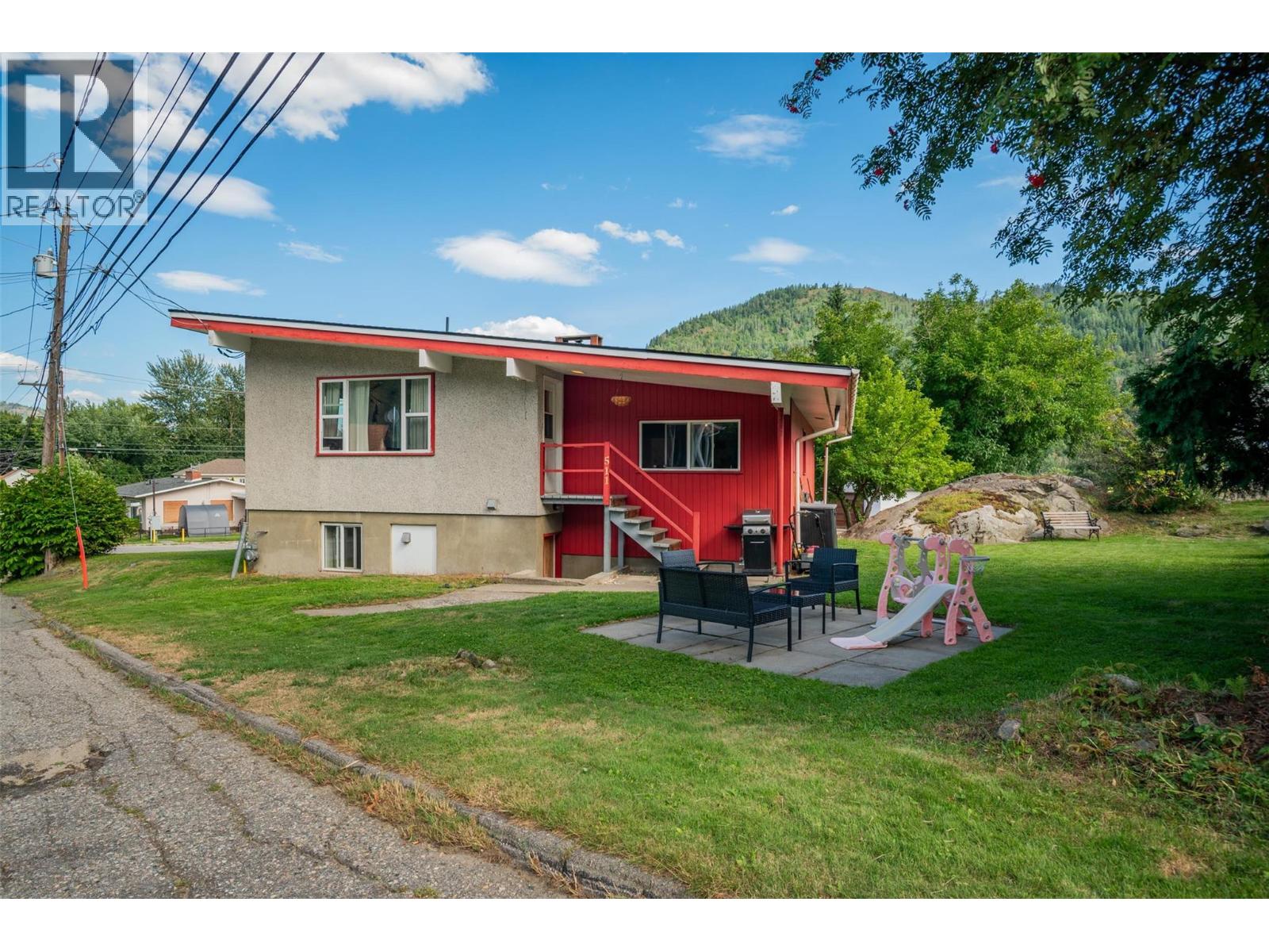 Photo 31 of 511 Forrest Drive, Warfield BC