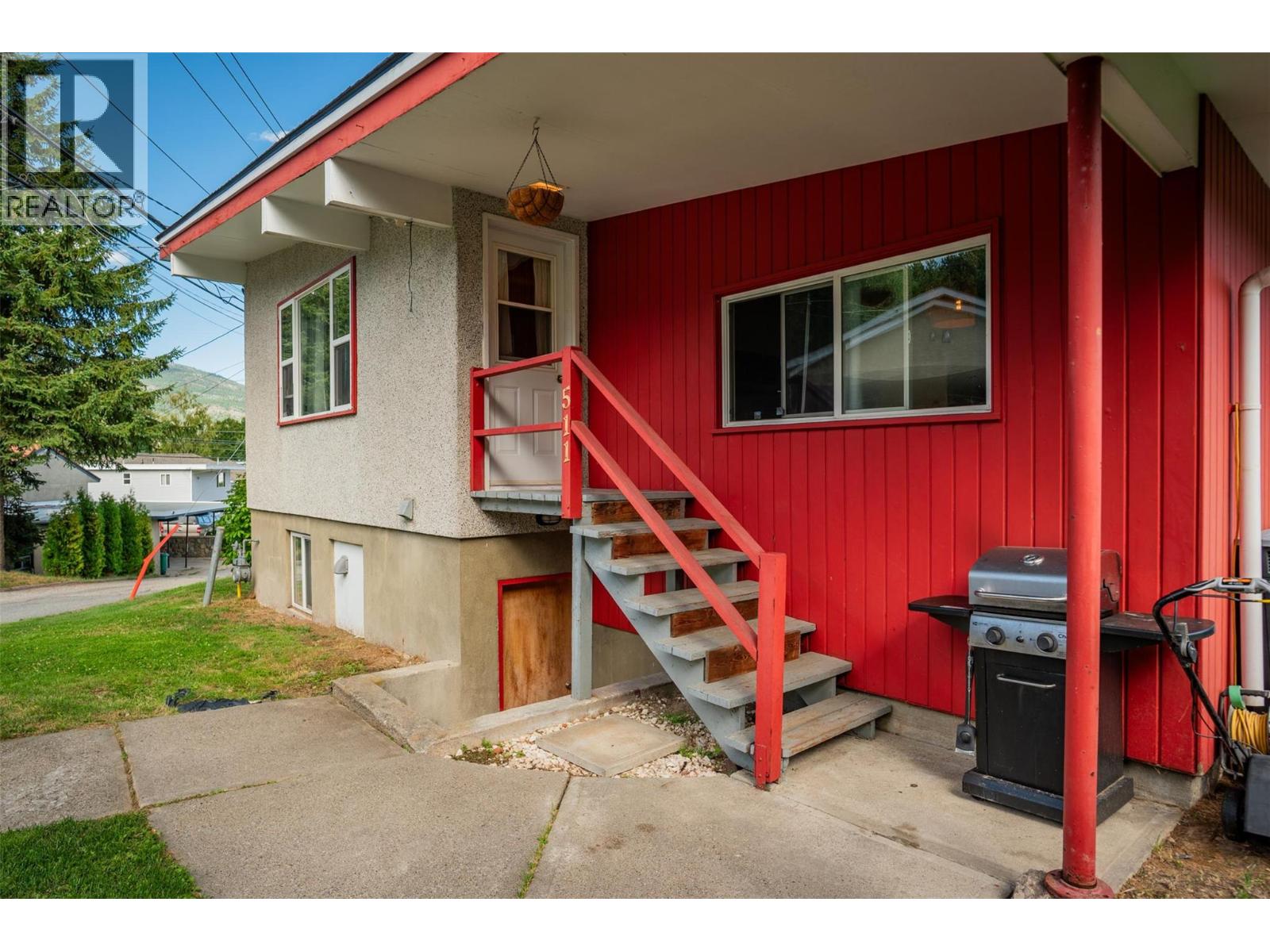 Photo 32 of 511 Forrest Drive, Warfield BC