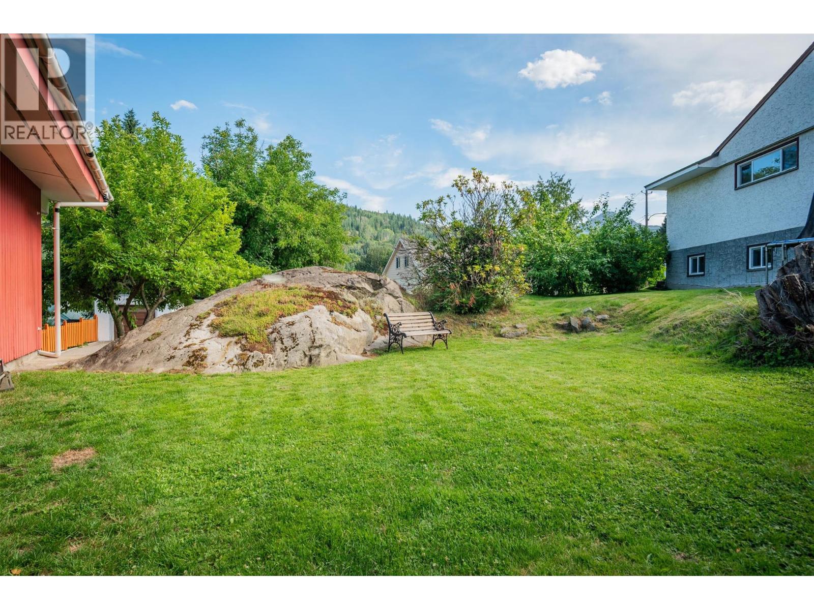 Photo 34 of 511 Forrest Drive, Warfield BC