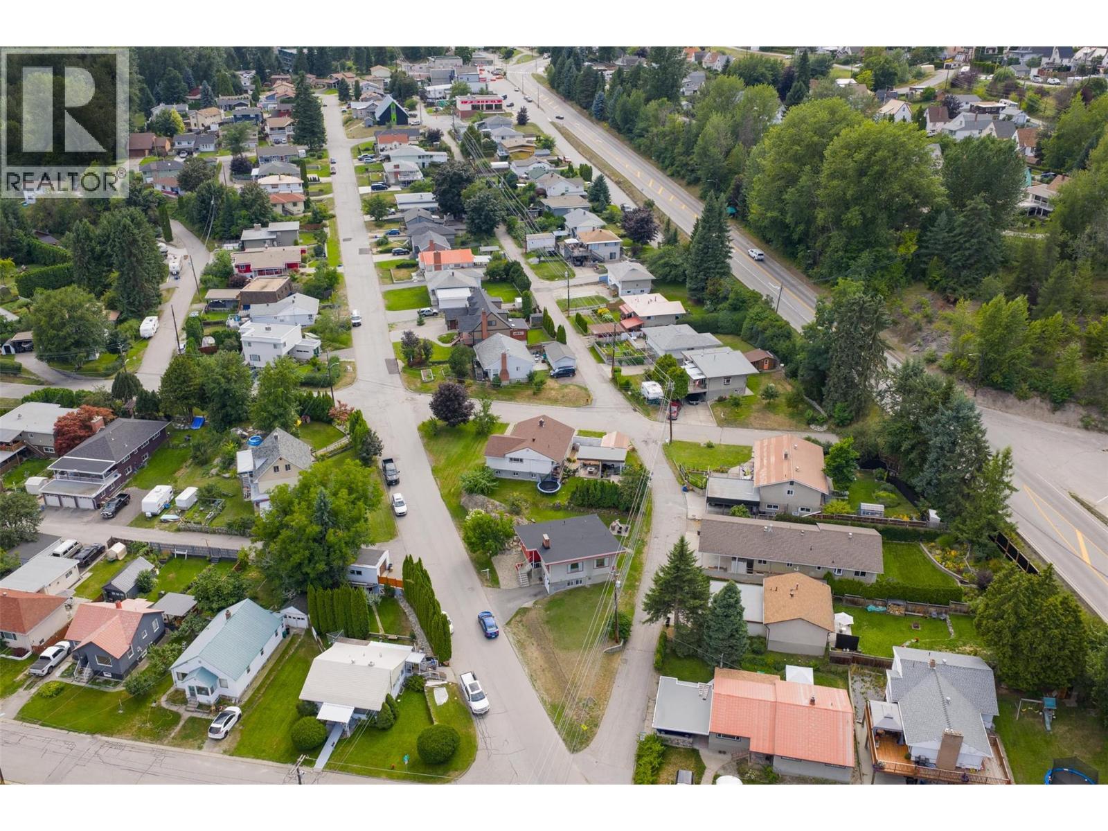 Photo 40 of 511 Forrest Drive, Warfield BC